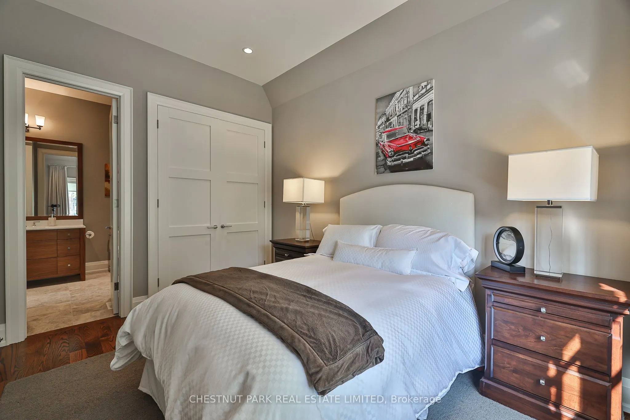 62 Heath Street W