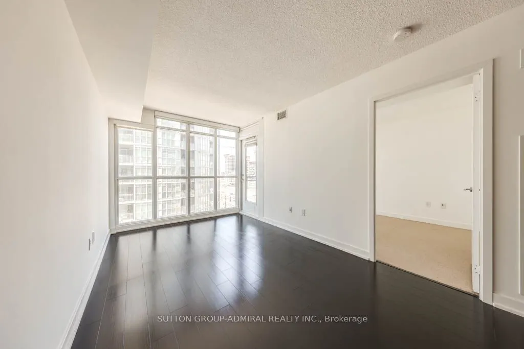 15 Iceboat Terrace, #937