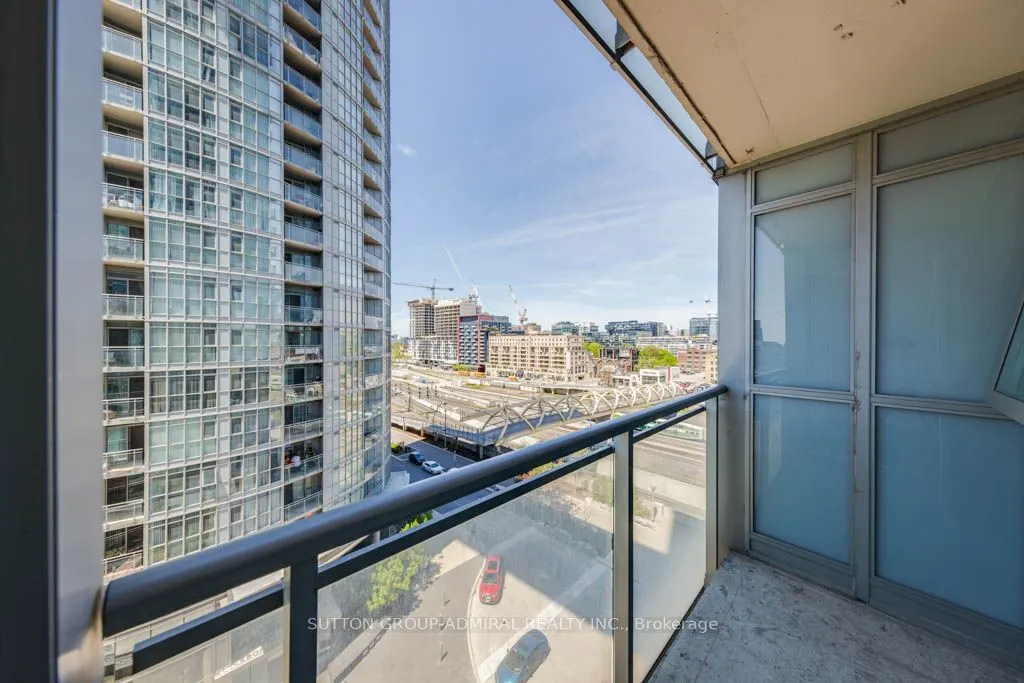 15 Iceboat Terrace, #937