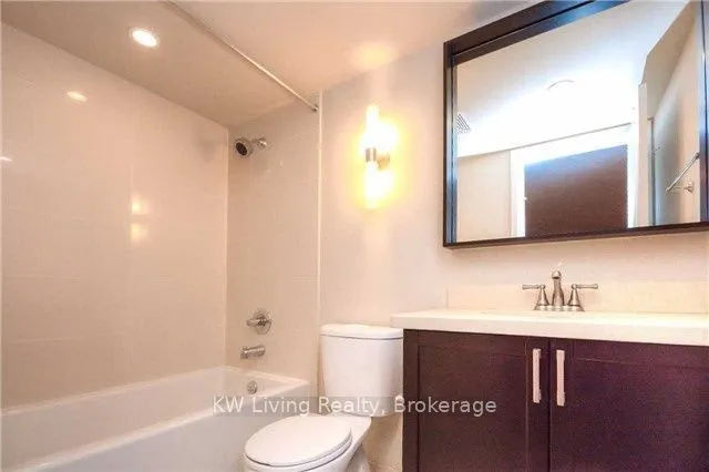 115 Harrison Garden Boulevard, #Th43