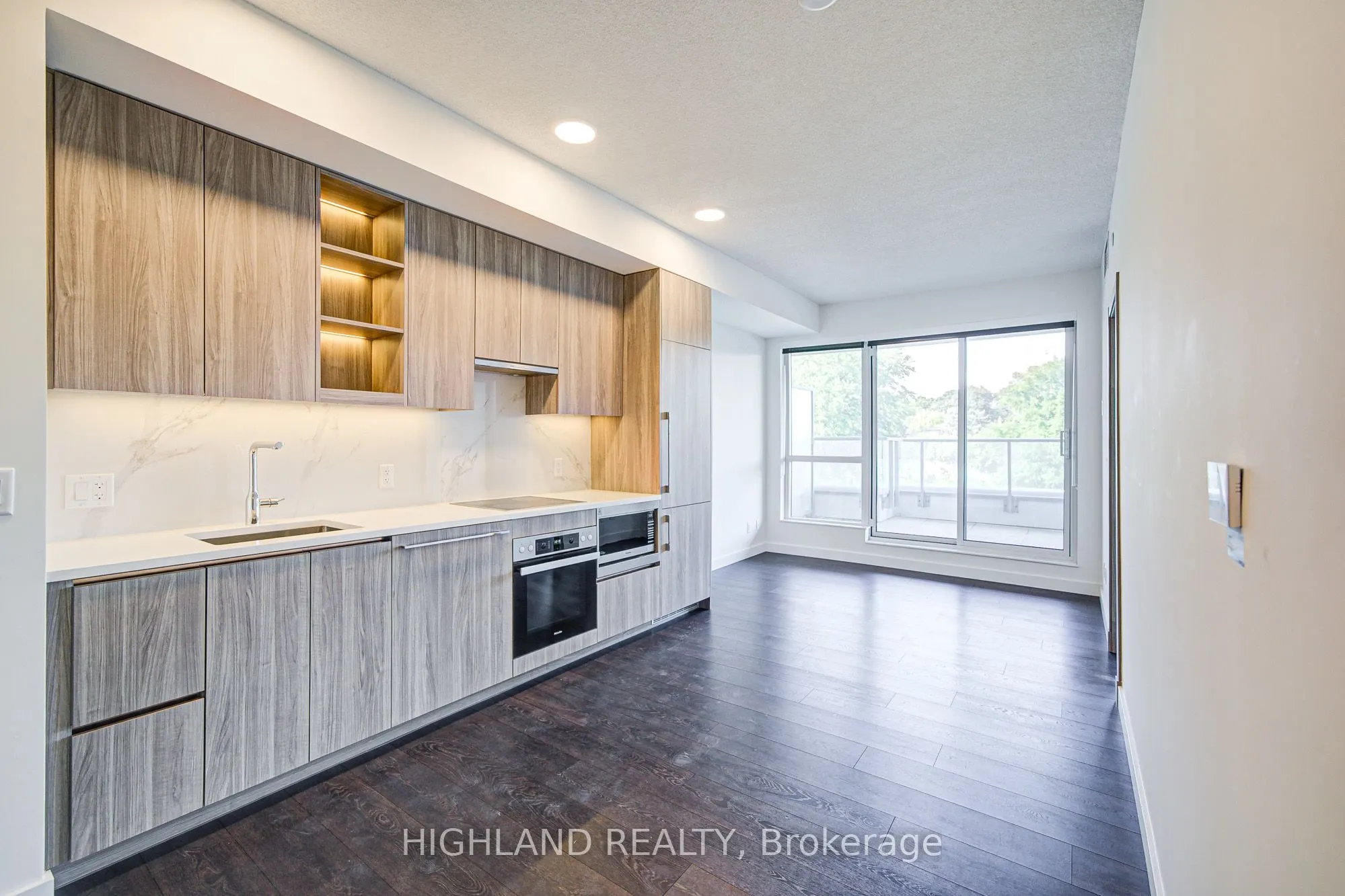 25 McMahon Drive, #608