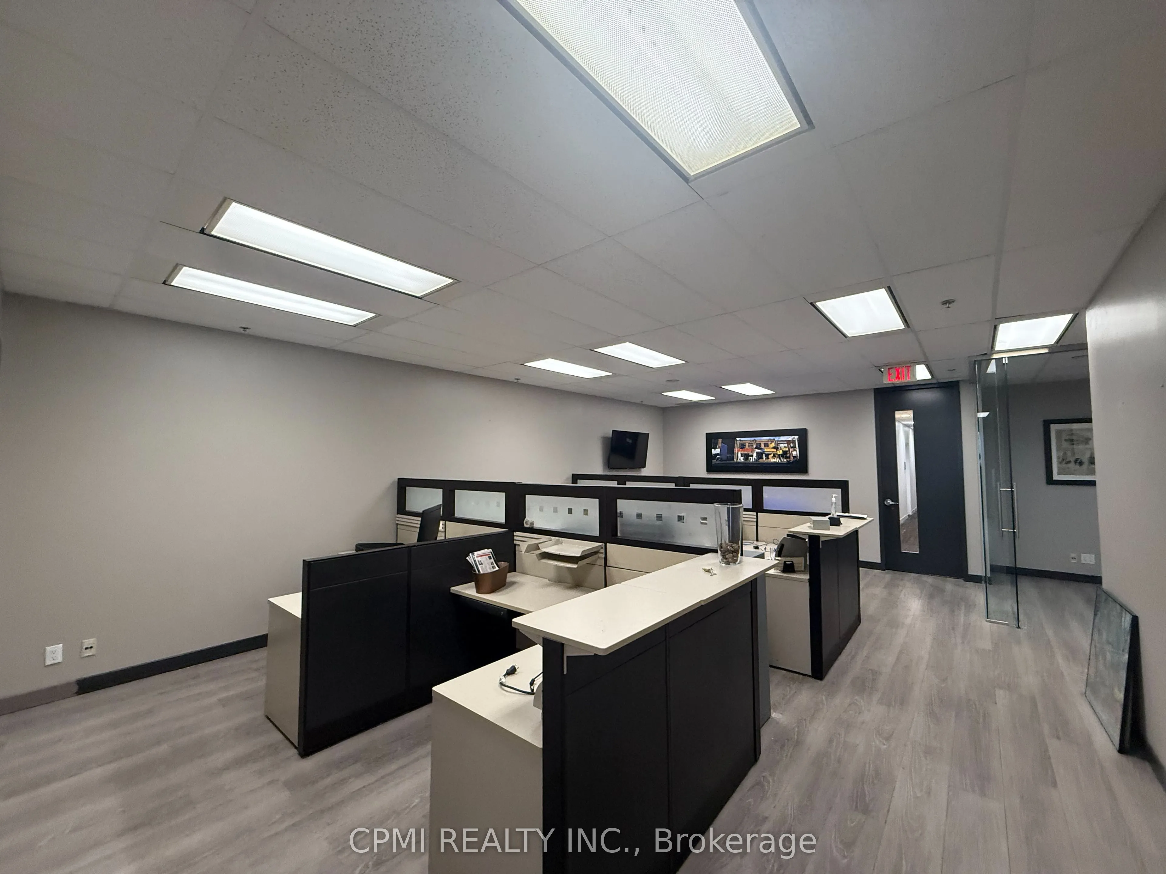 5000 Yonge Street, #1708