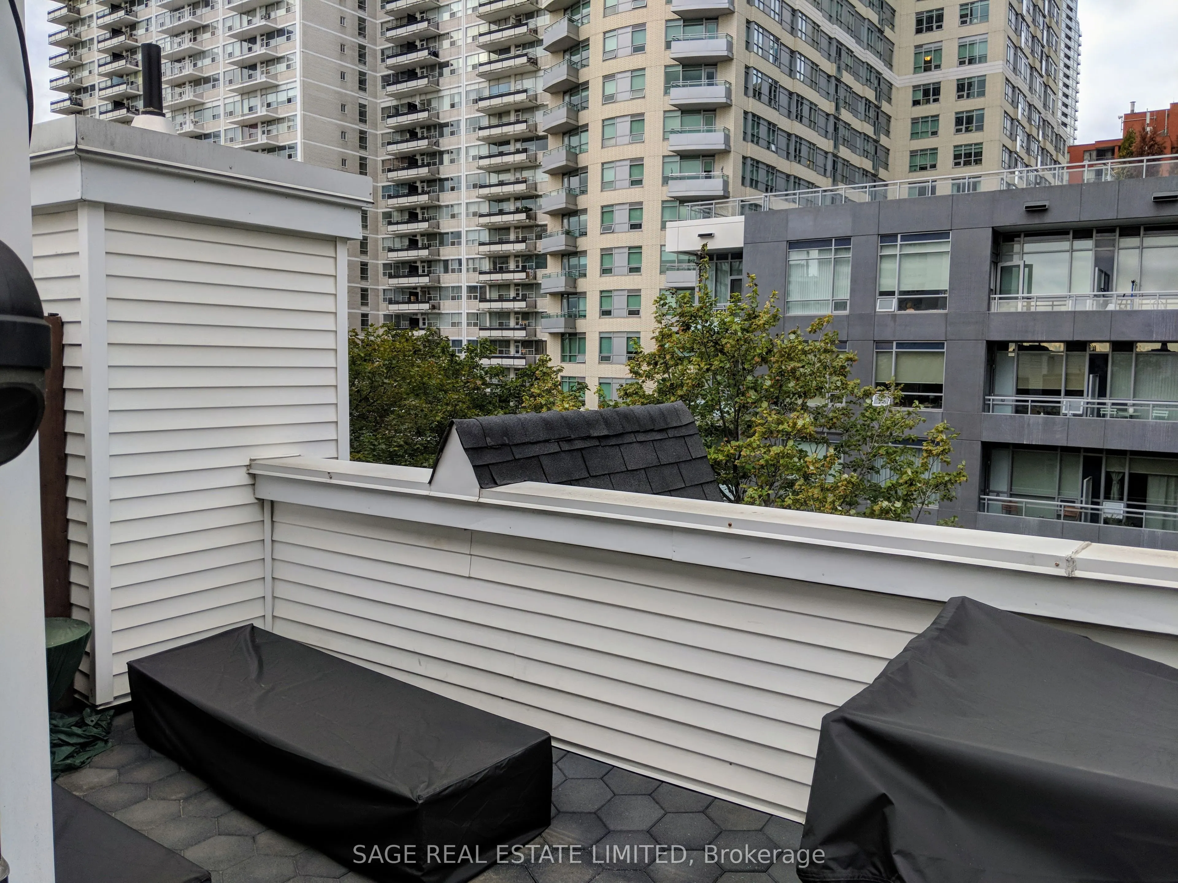 87 Lillian Street, #28