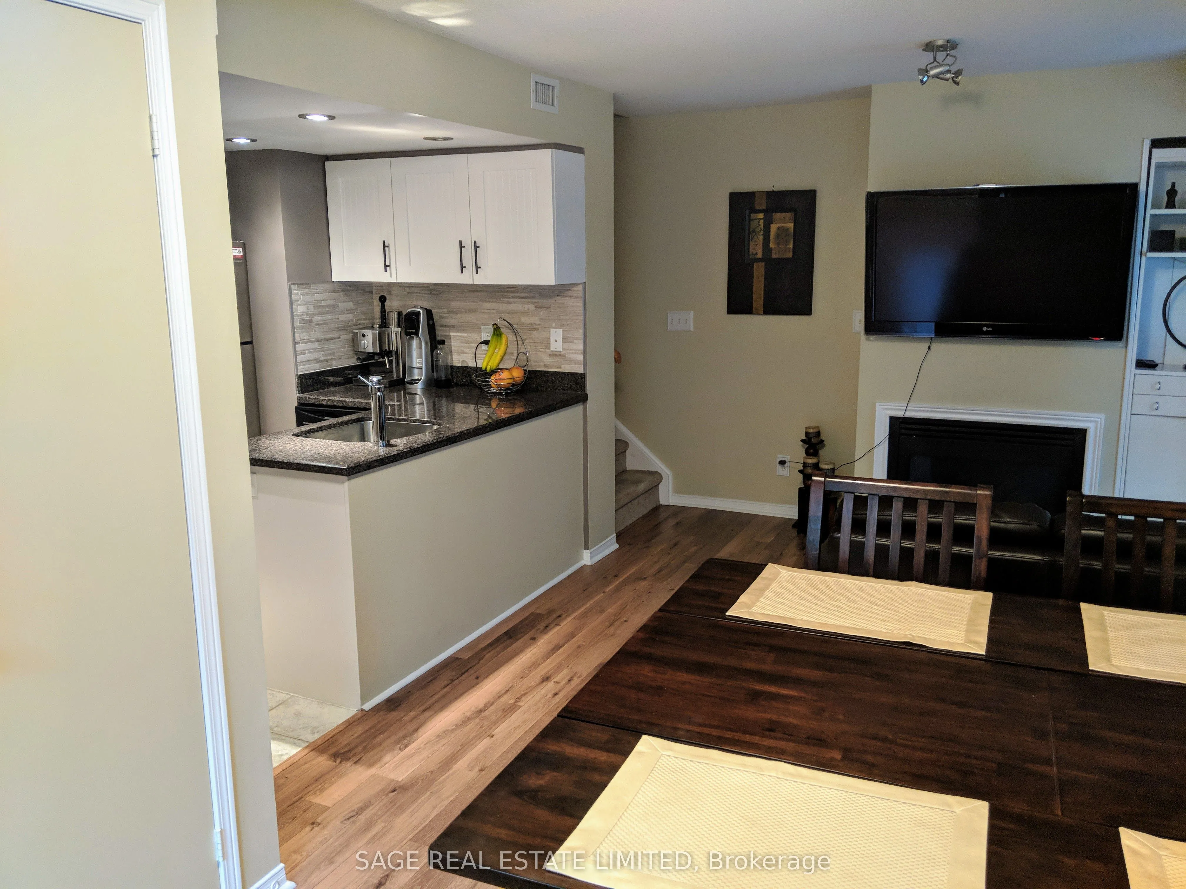 87 Lillian Street, #28