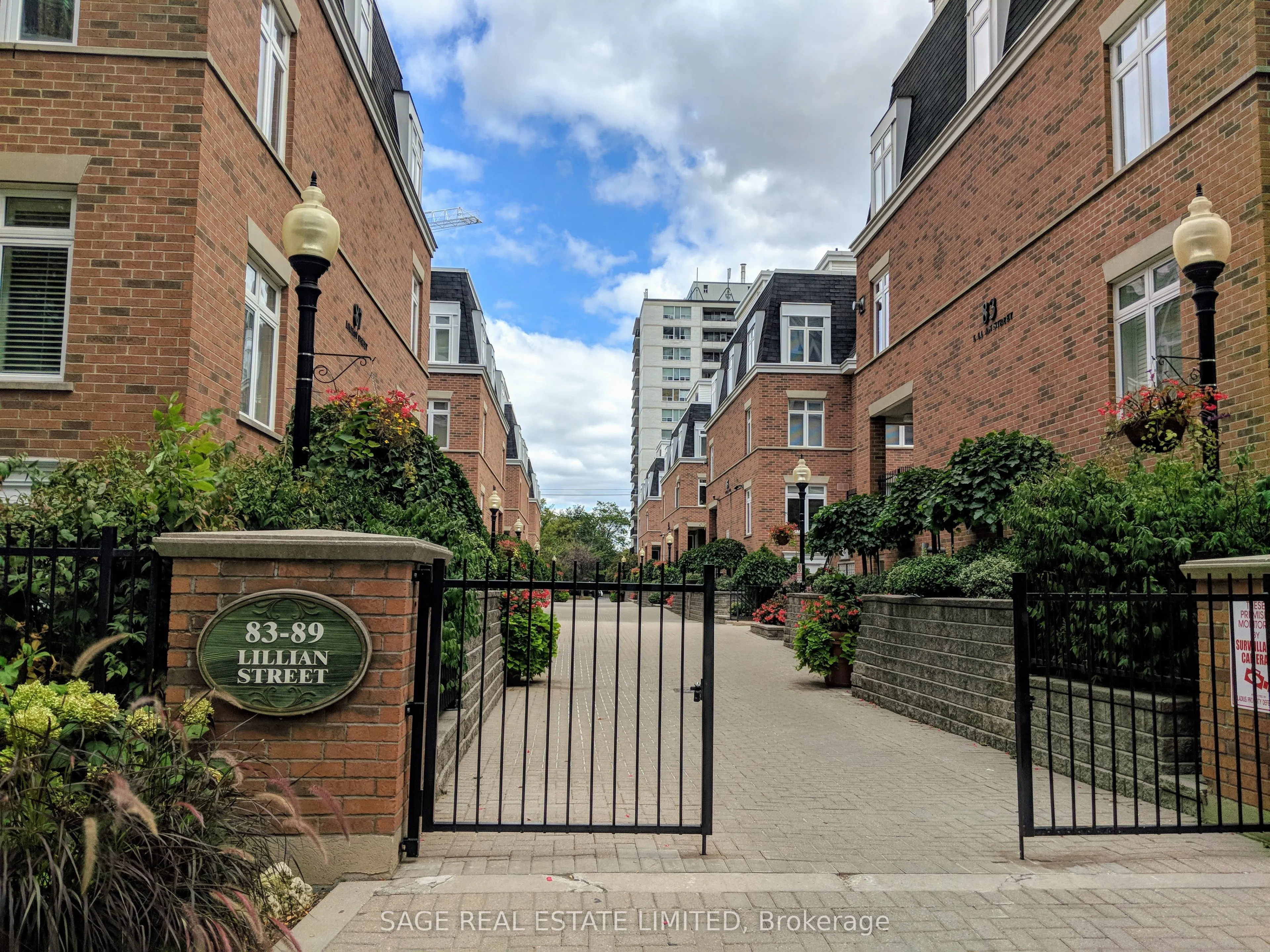 87 Lillian Street, #28