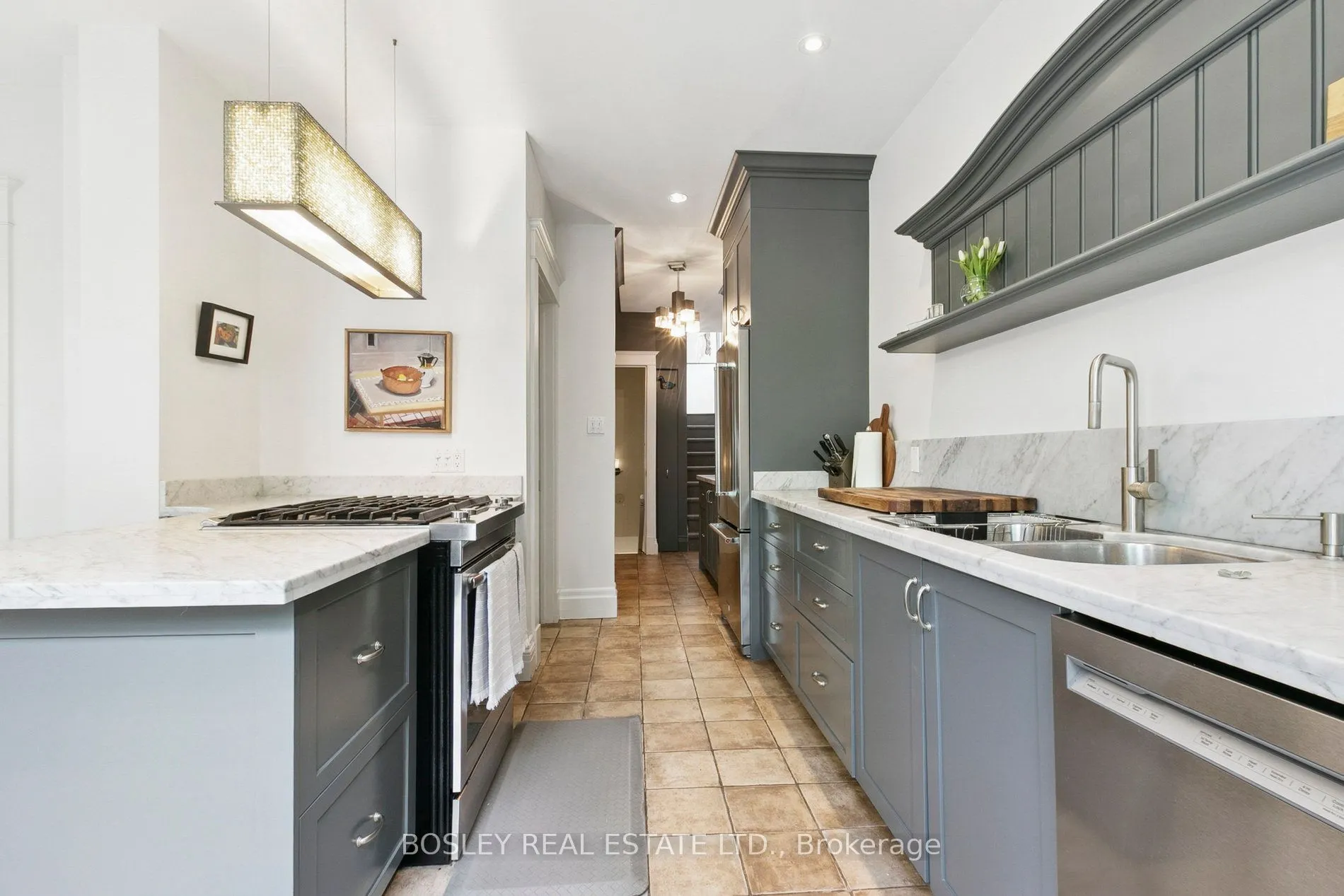 52 Rowanwood Avenue