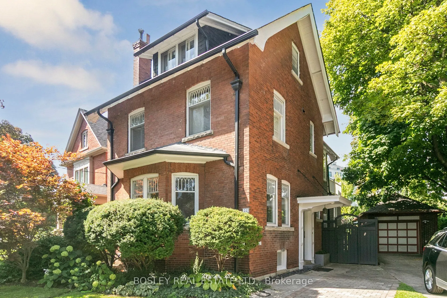 52 Rowanwood Avenue
