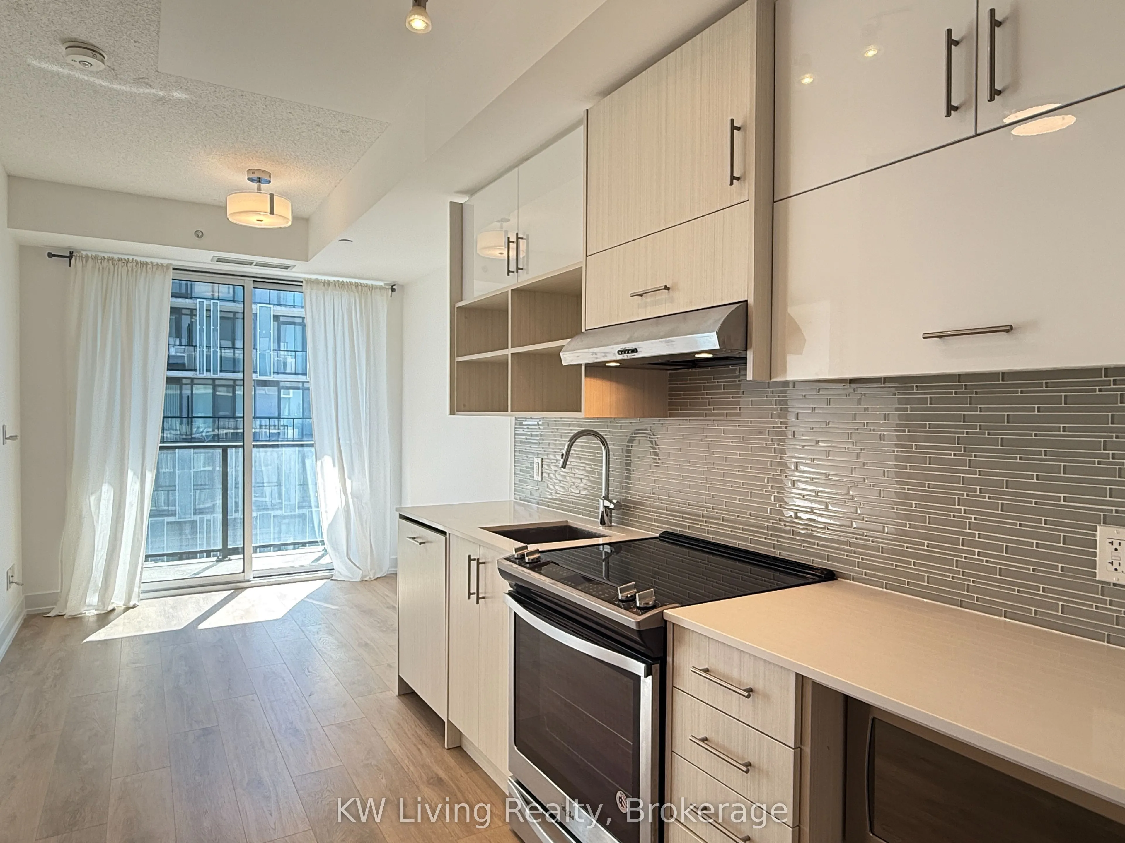128 Fairview Mall Drive, #1510