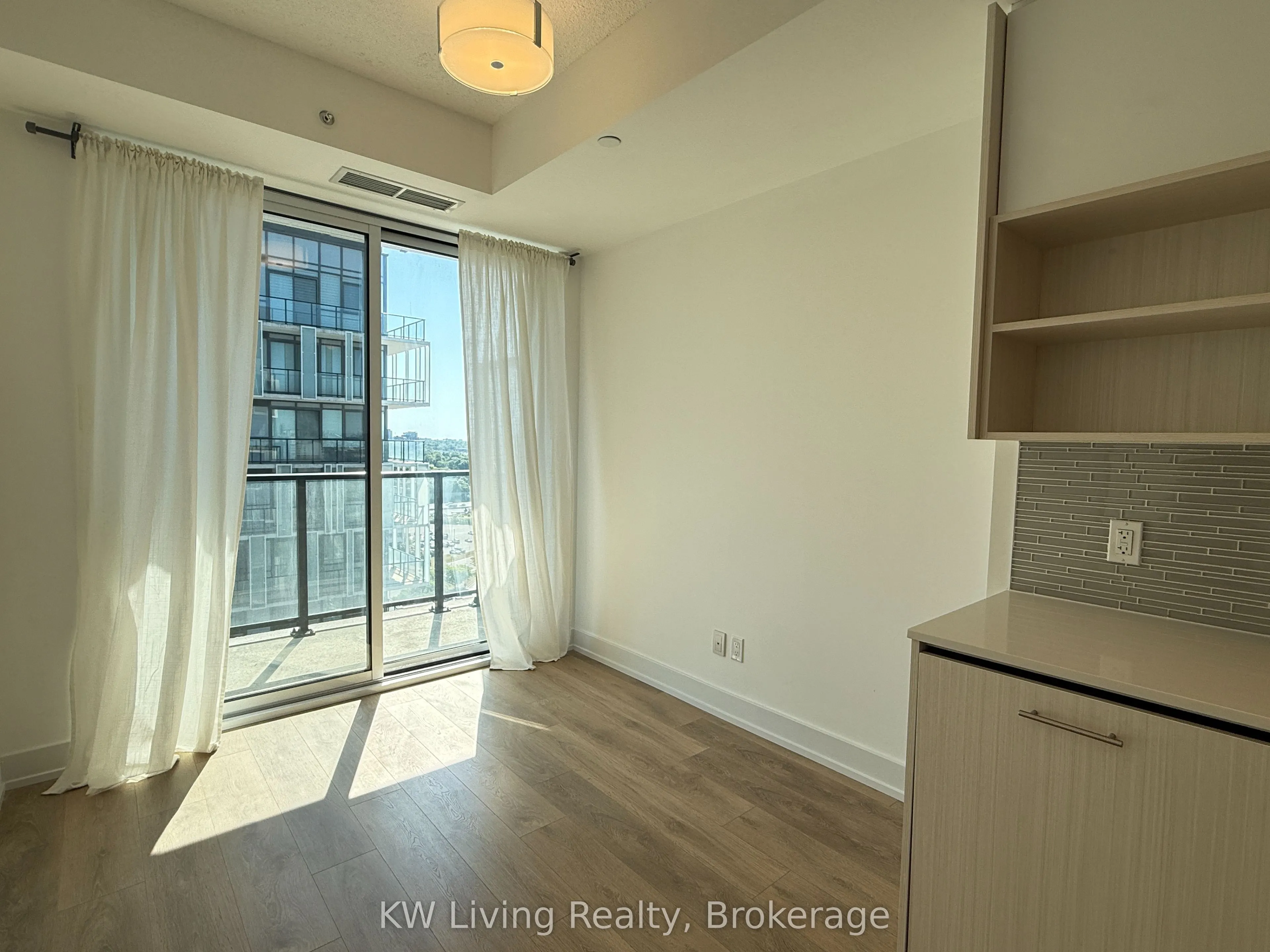 128 Fairview Mall Drive, #1510