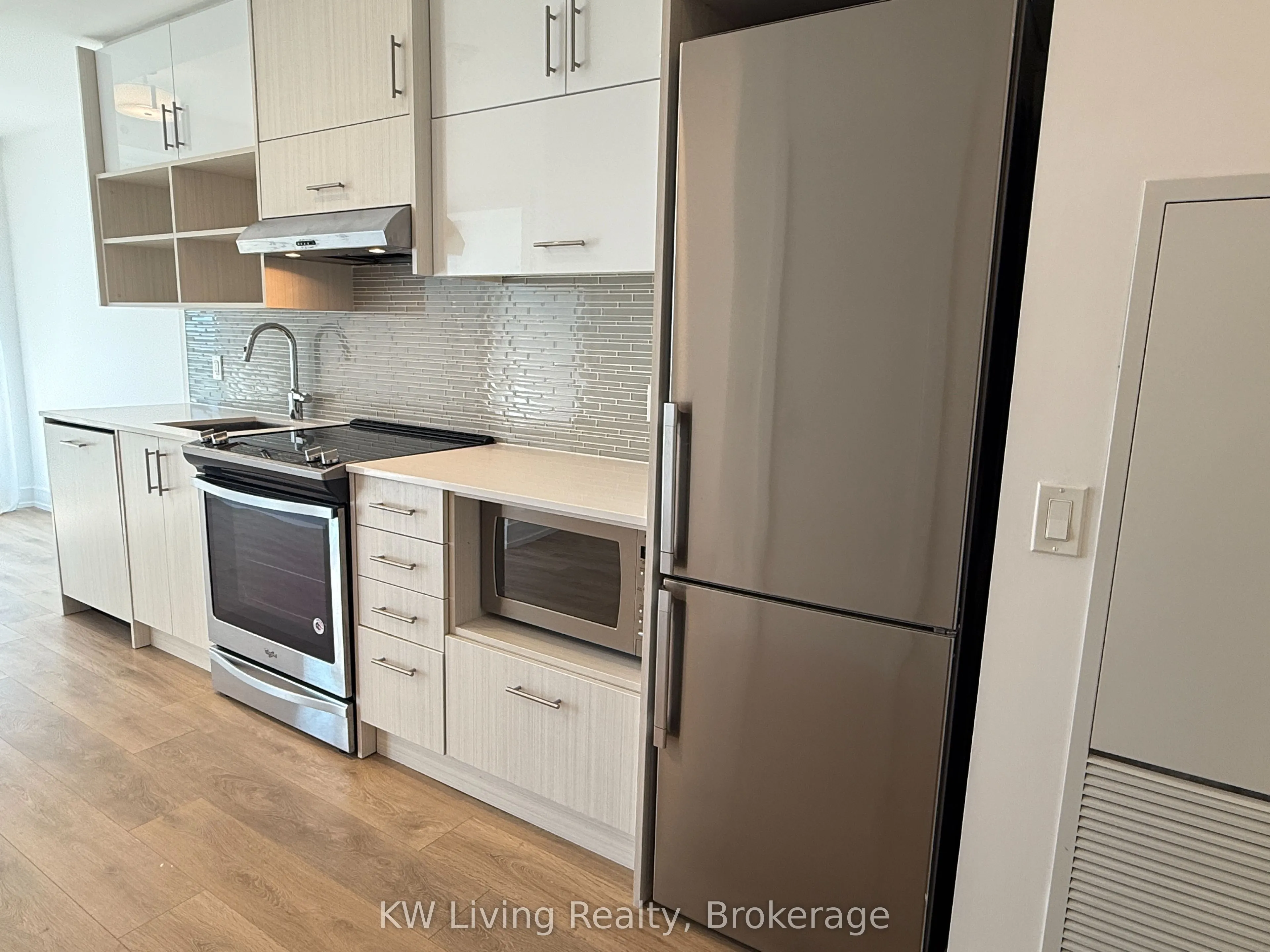 128 Fairview Mall Drive, #1510