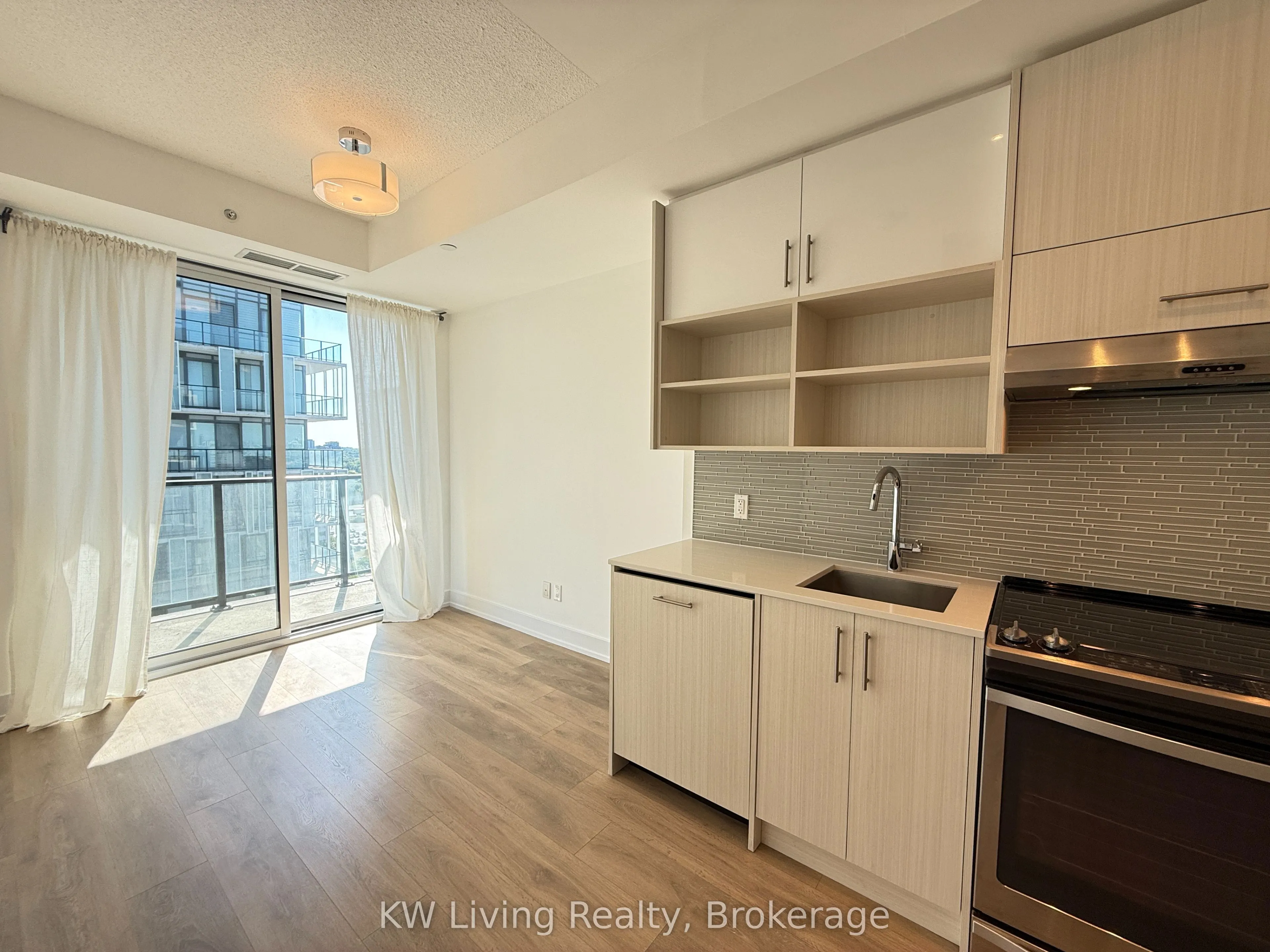 128 Fairview Mall Drive, #1510