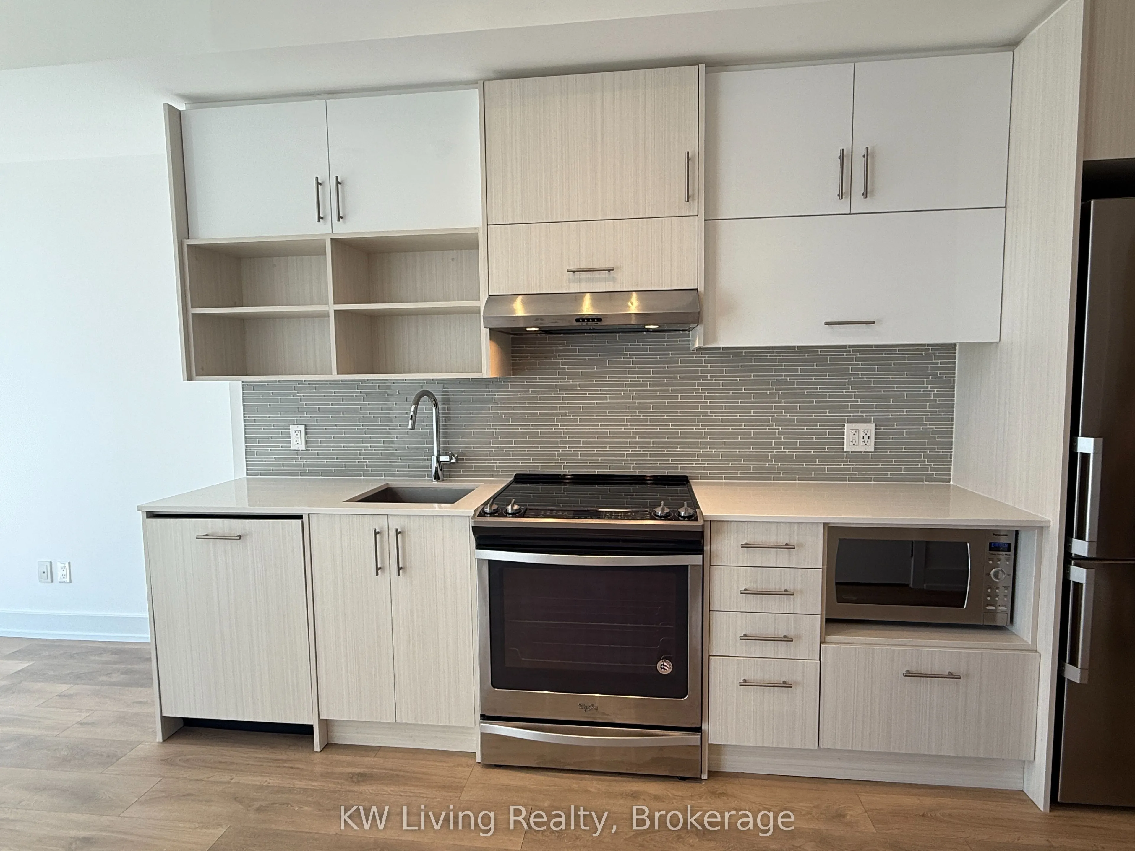 128 Fairview Mall Drive, #1510