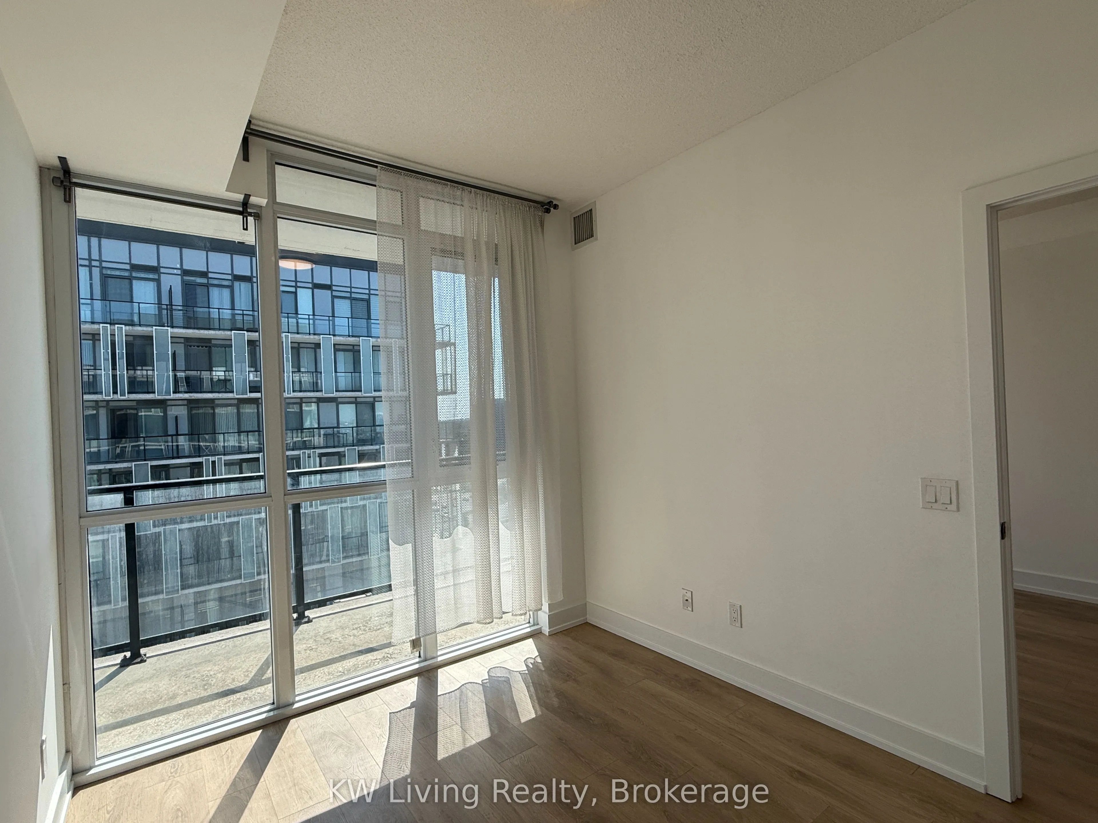 128 Fairview Mall Drive, #1510