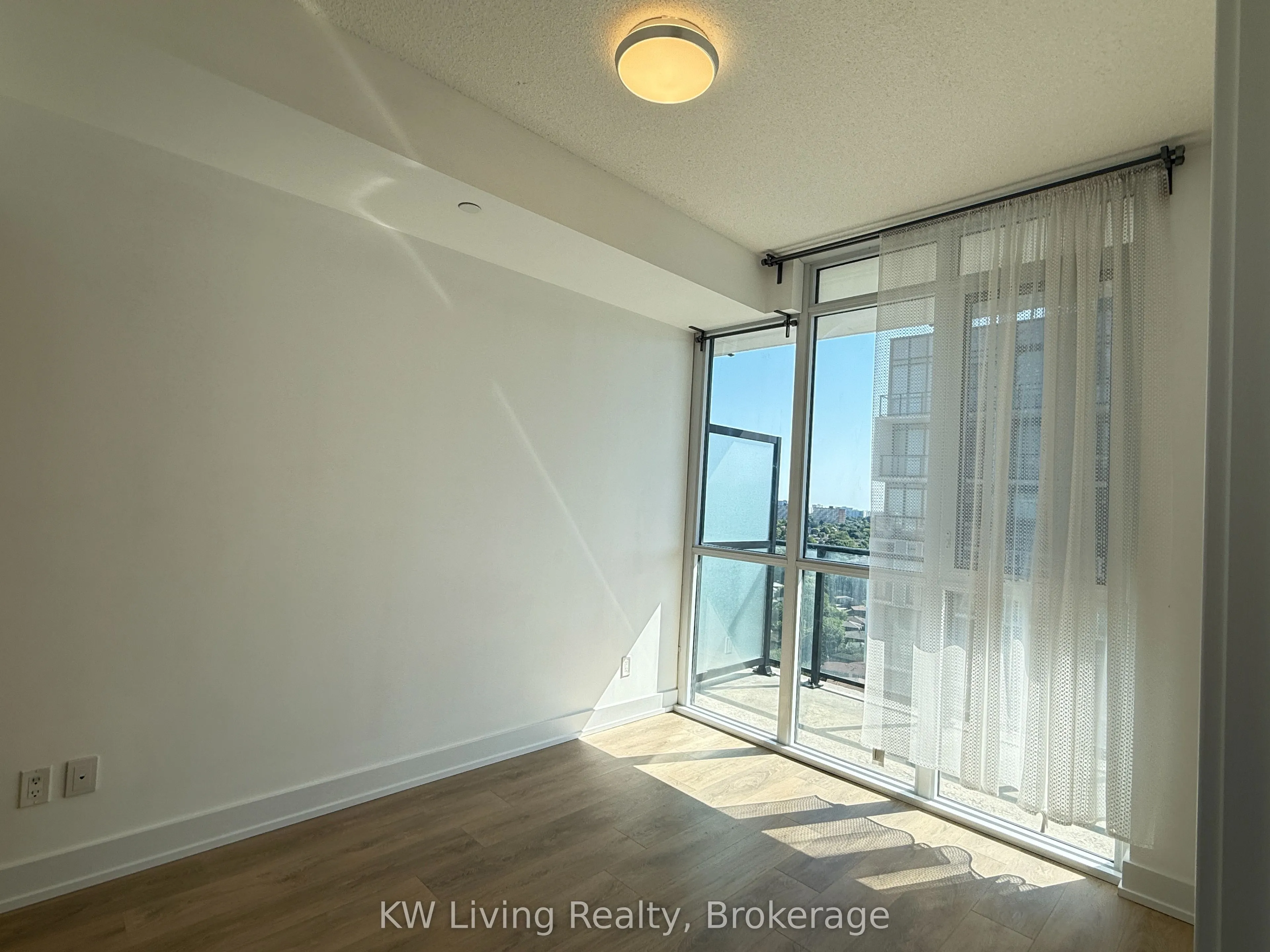 128 Fairview Mall Drive, #1510