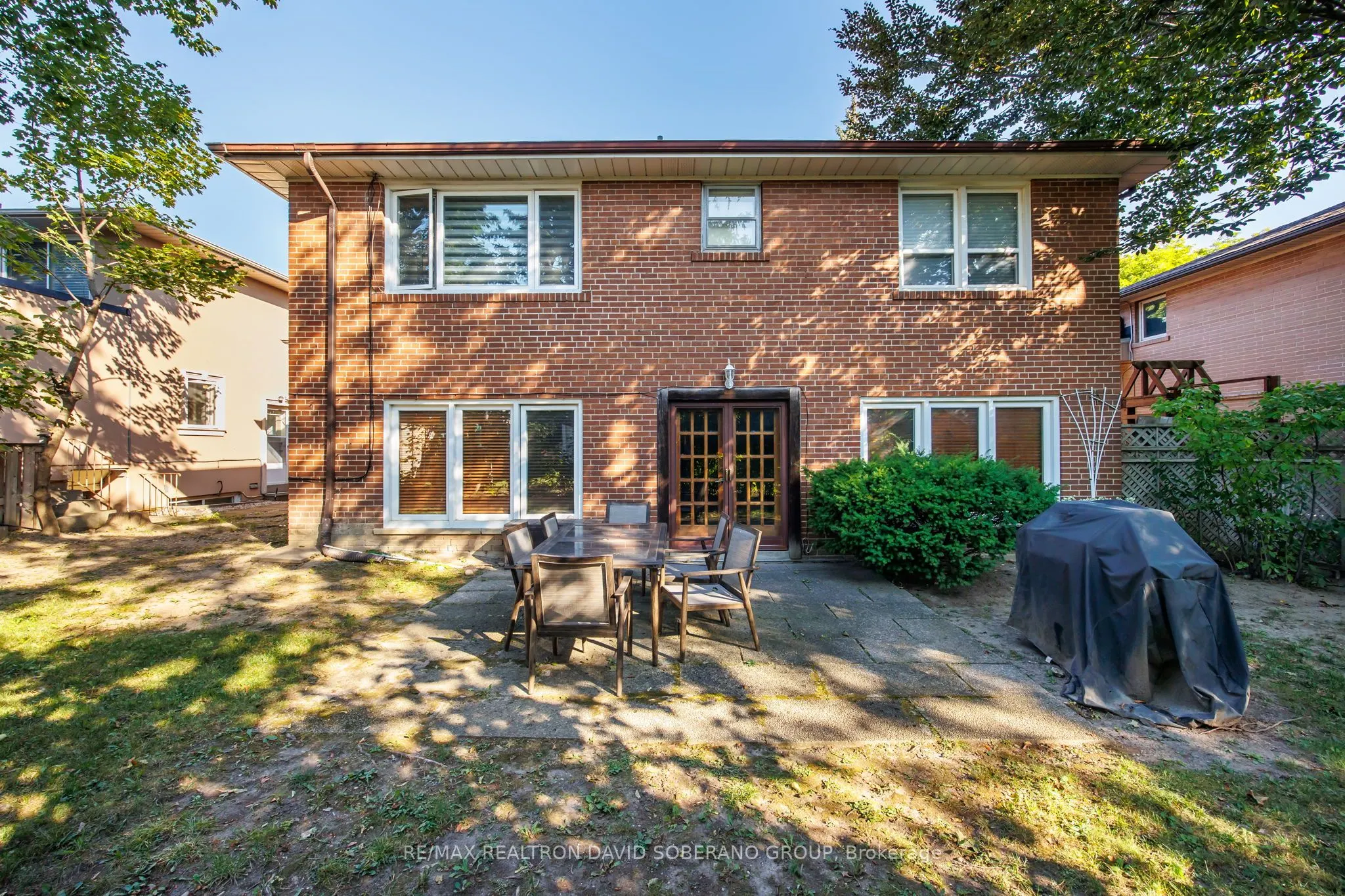 17 Erica Avenue