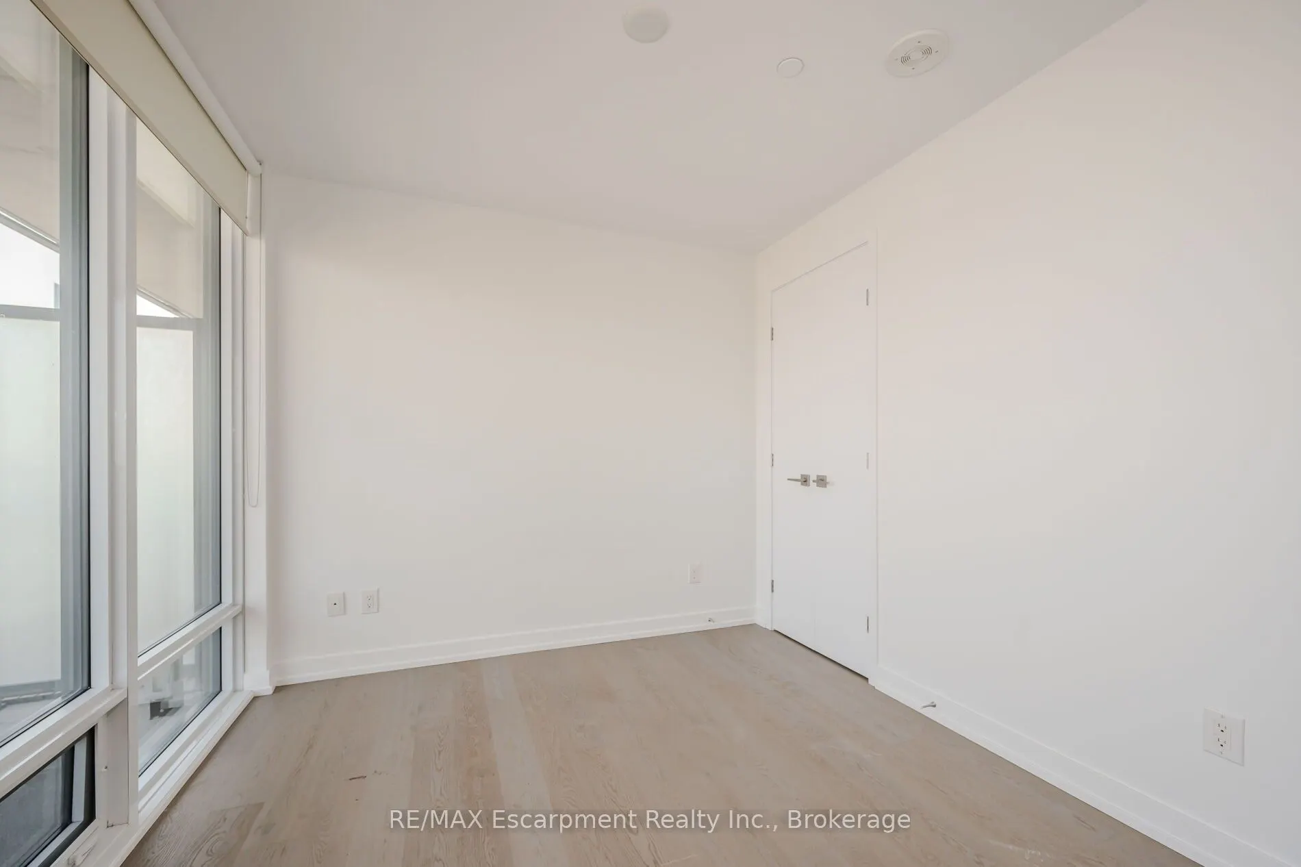 488 University Avenue, #2816