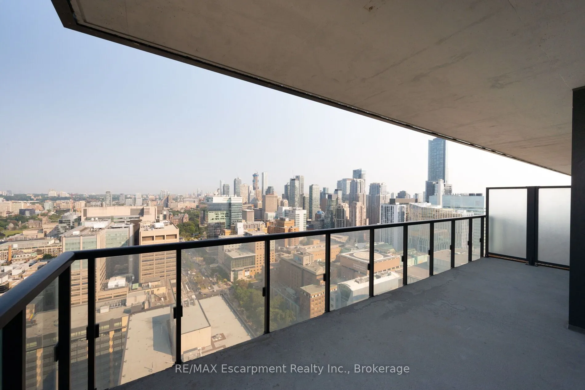 488 University Avenue, #2816