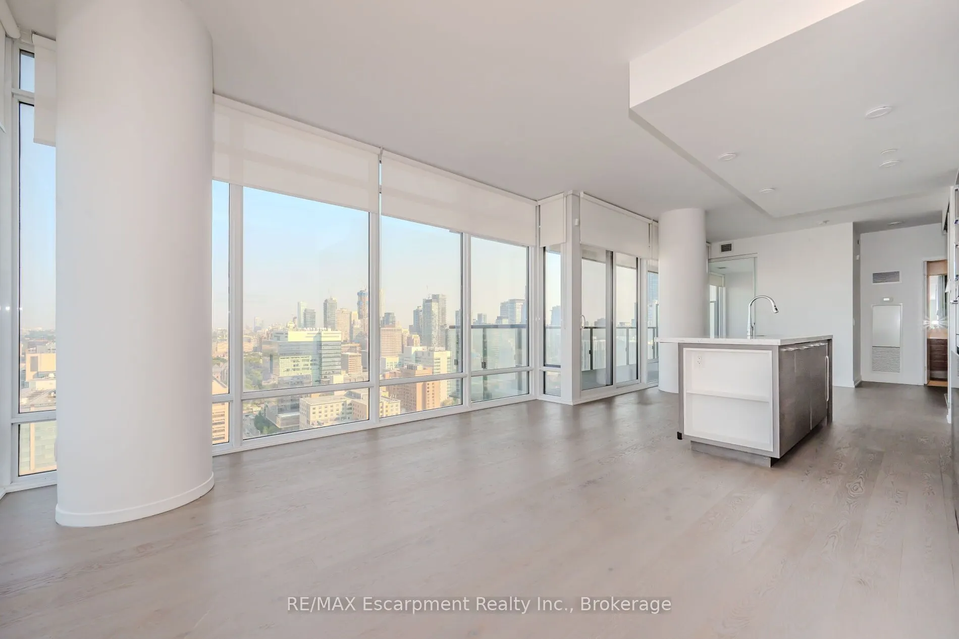 488 University Avenue, #2816