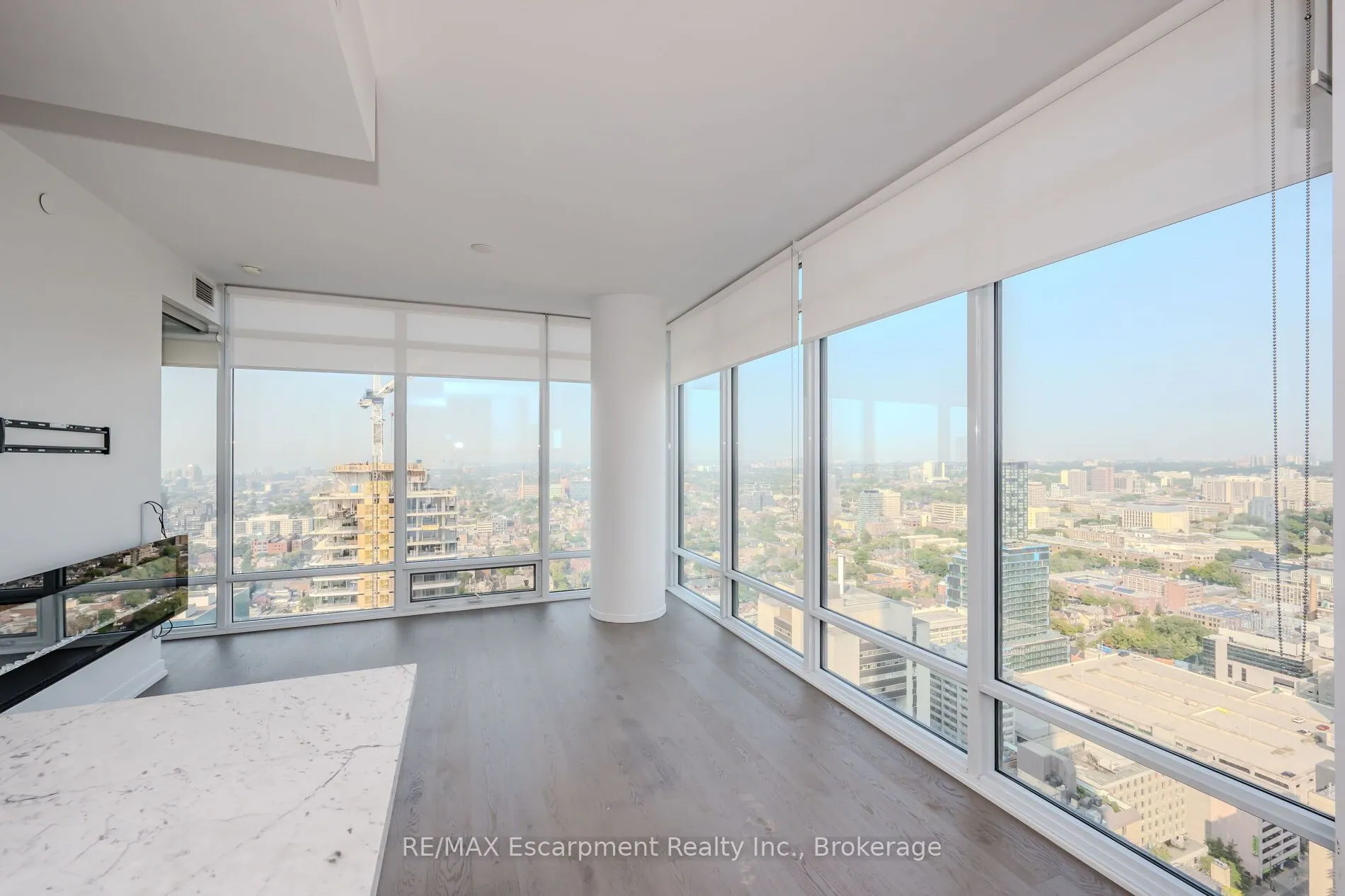 488 University Avenue, #2816
