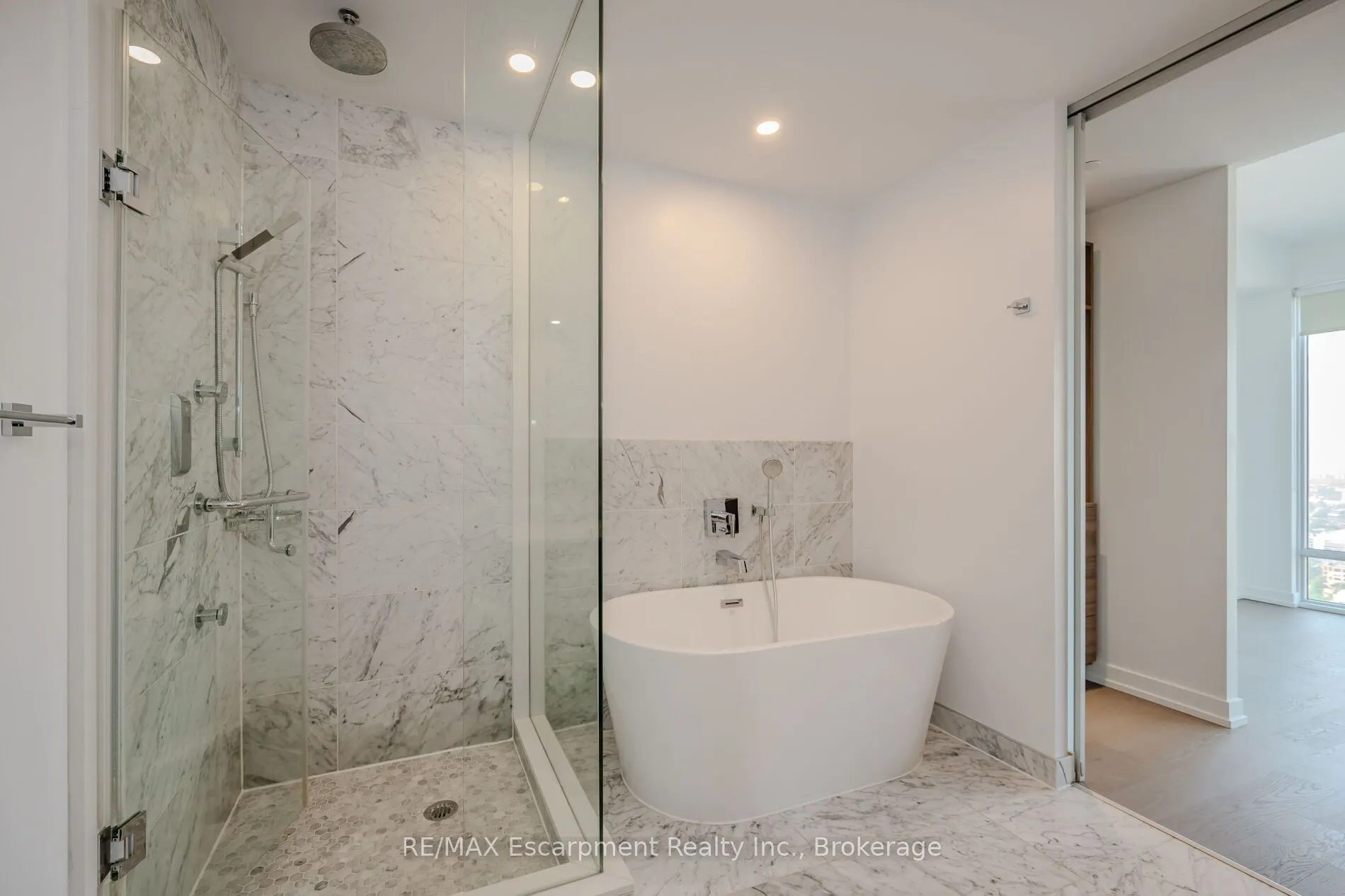 488 University Avenue, #2816