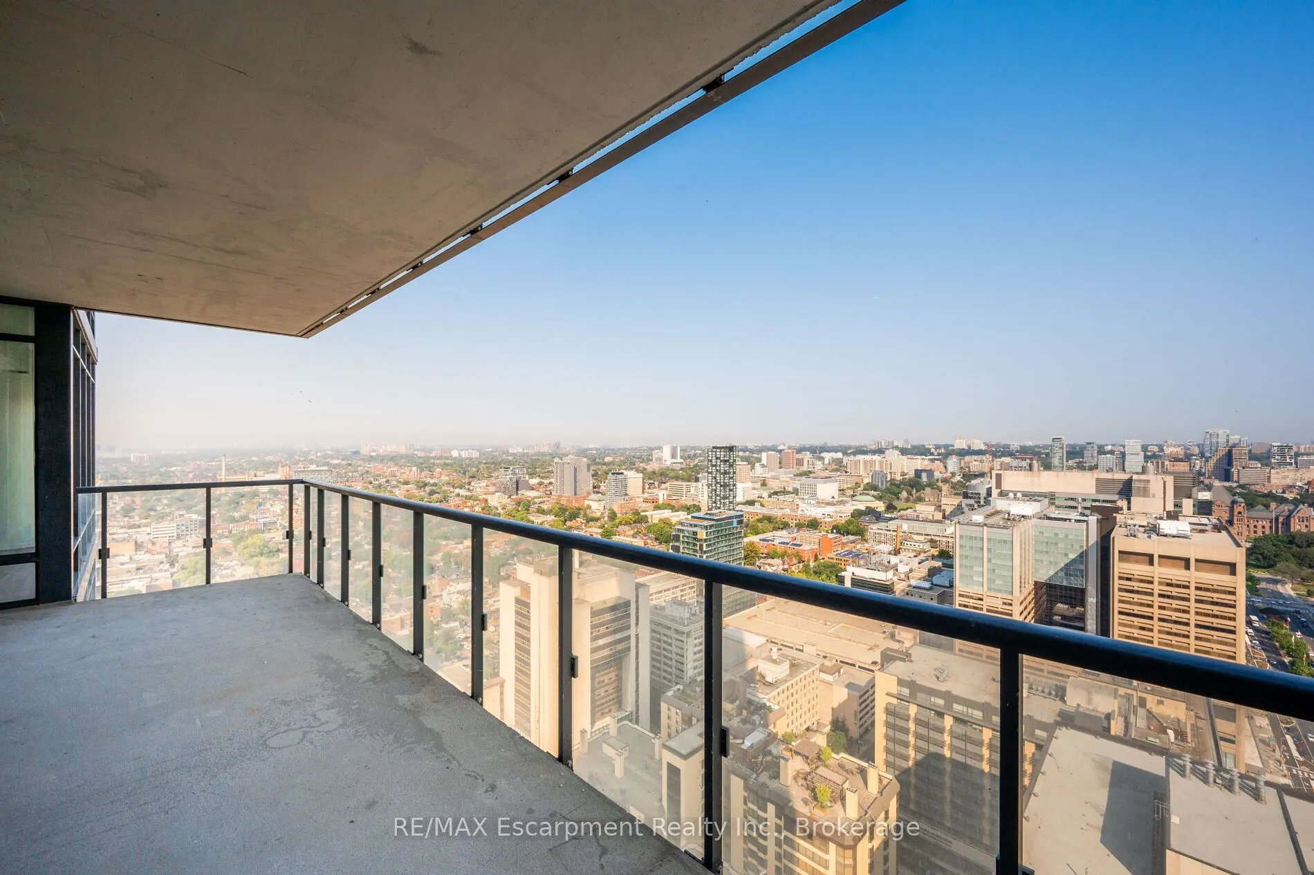 488 University Avenue, #2816