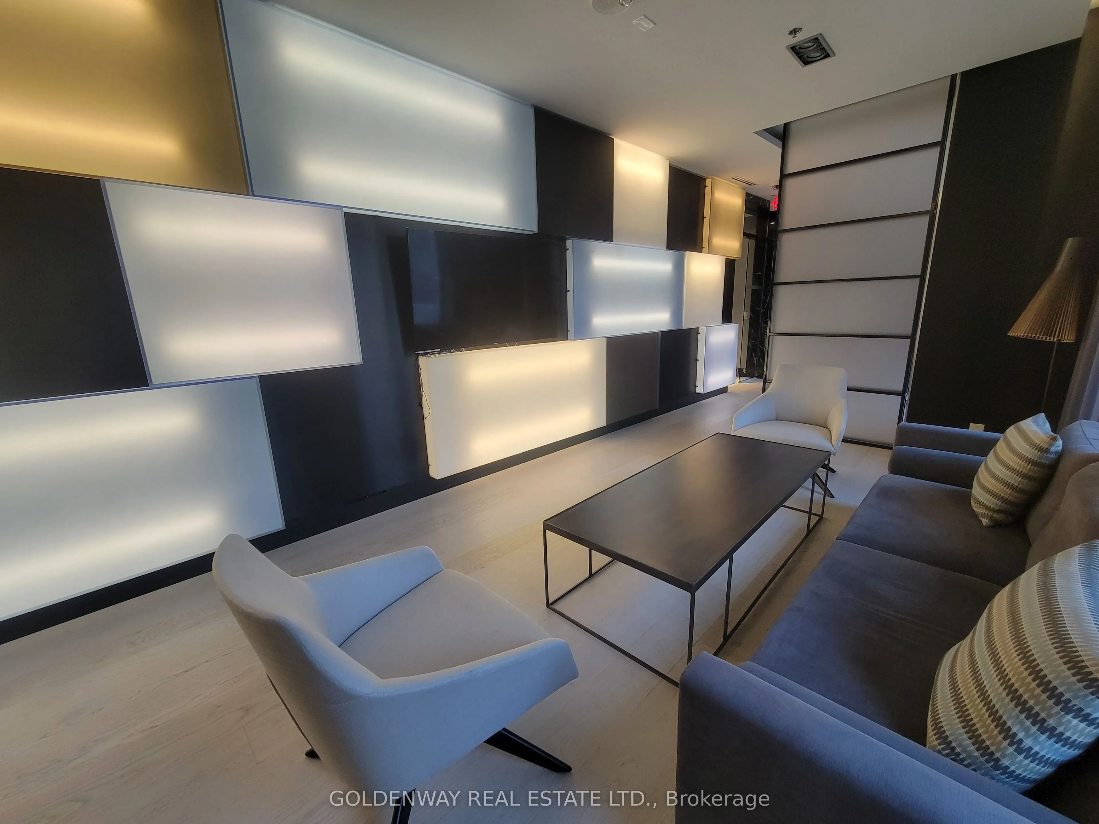 199 Richmond Street W, #1101