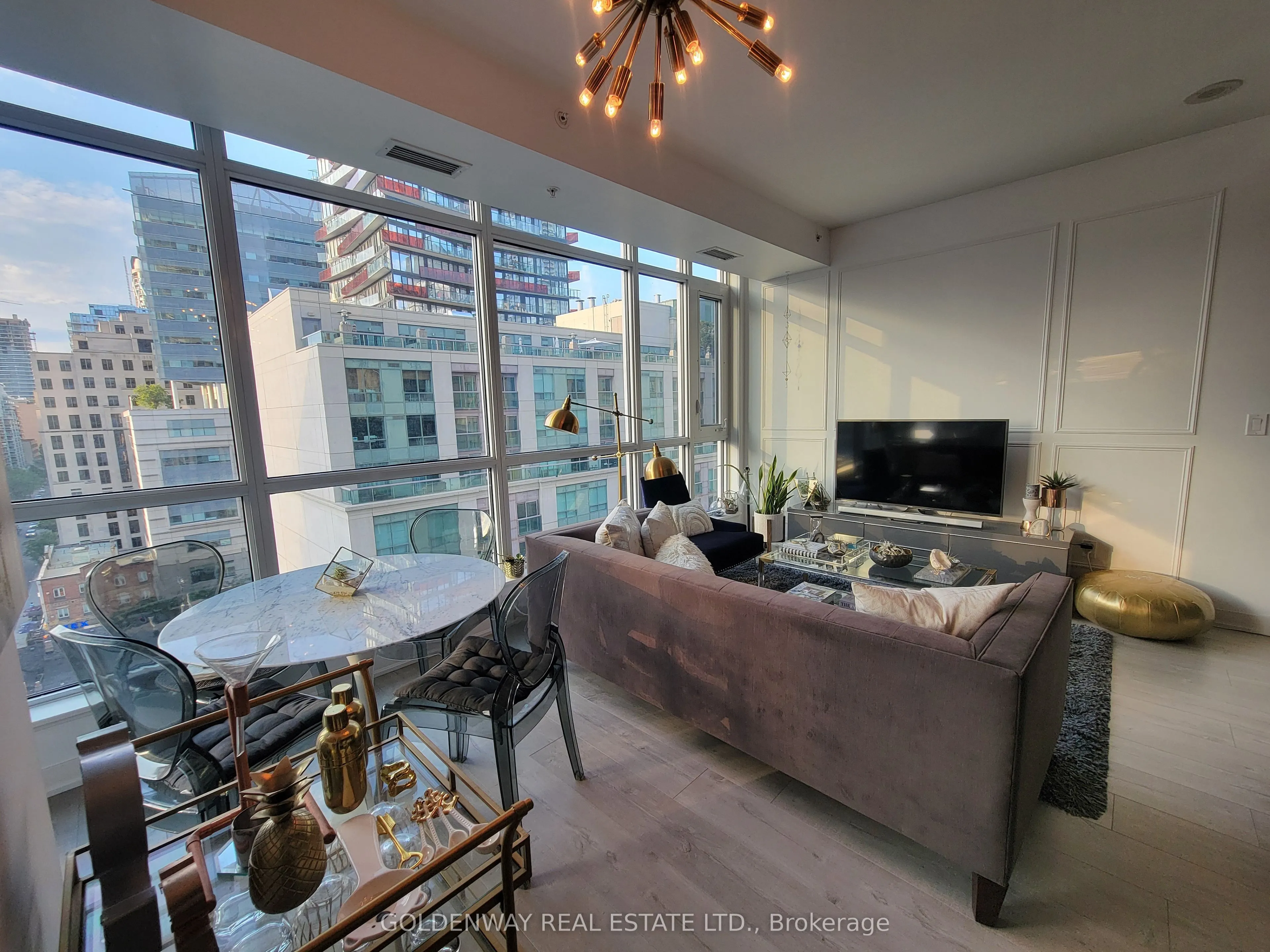 199 Richmond Street W, #1101