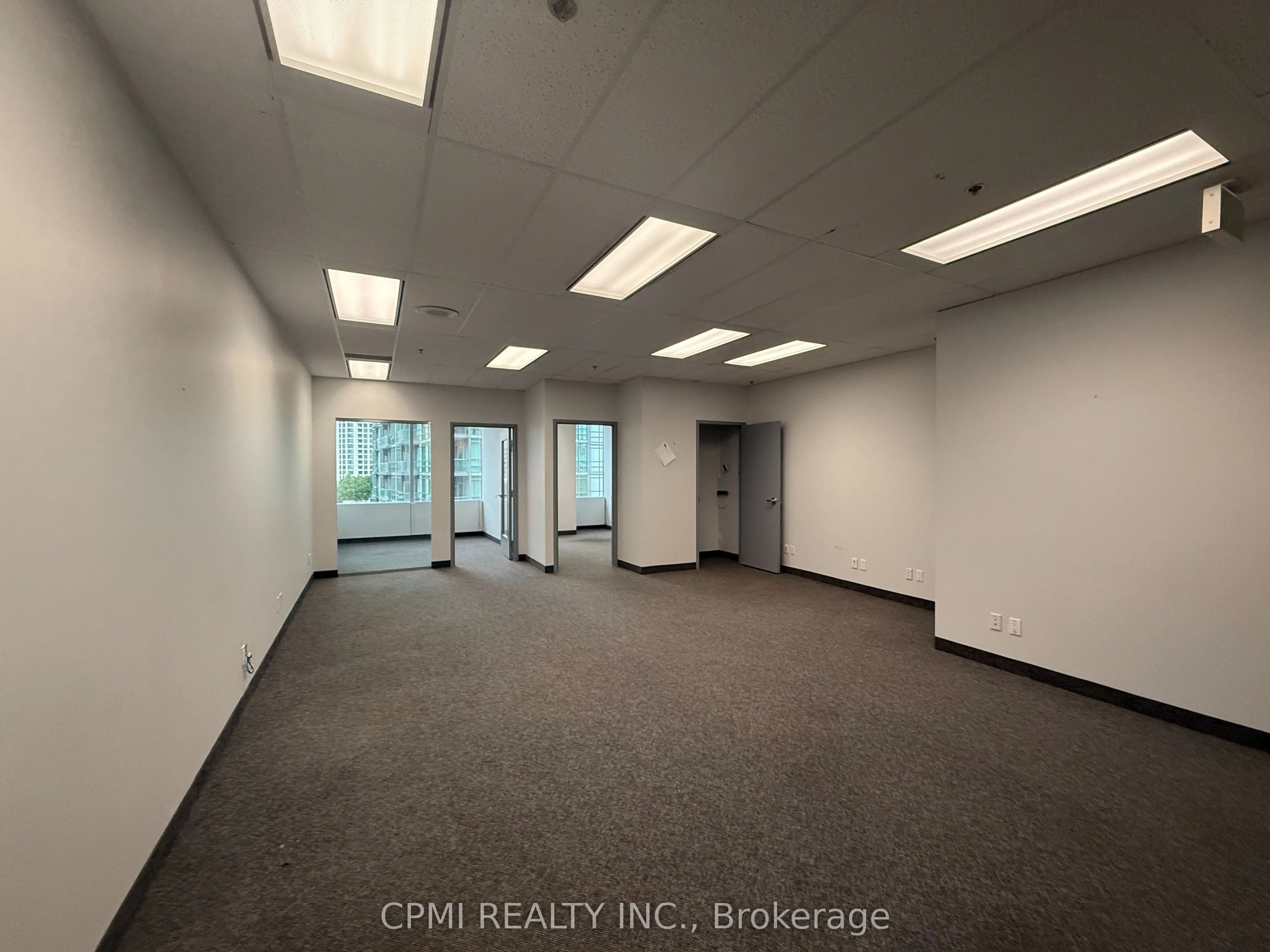 5255 Yonge Street, #709