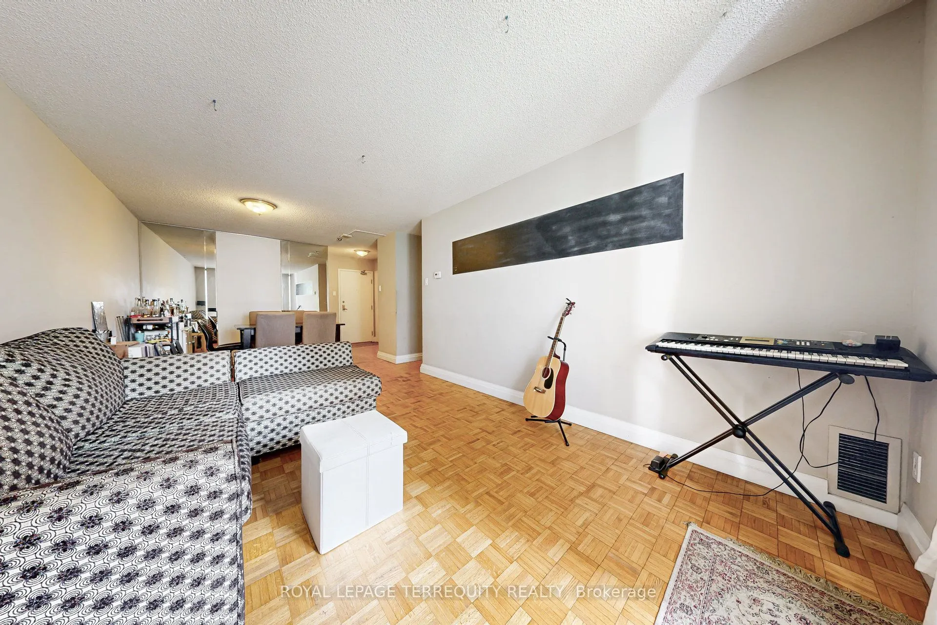 250 Jarvis Street, #506
