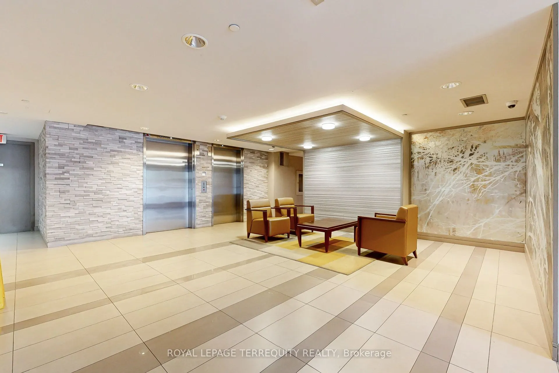 250 Jarvis Street, #506