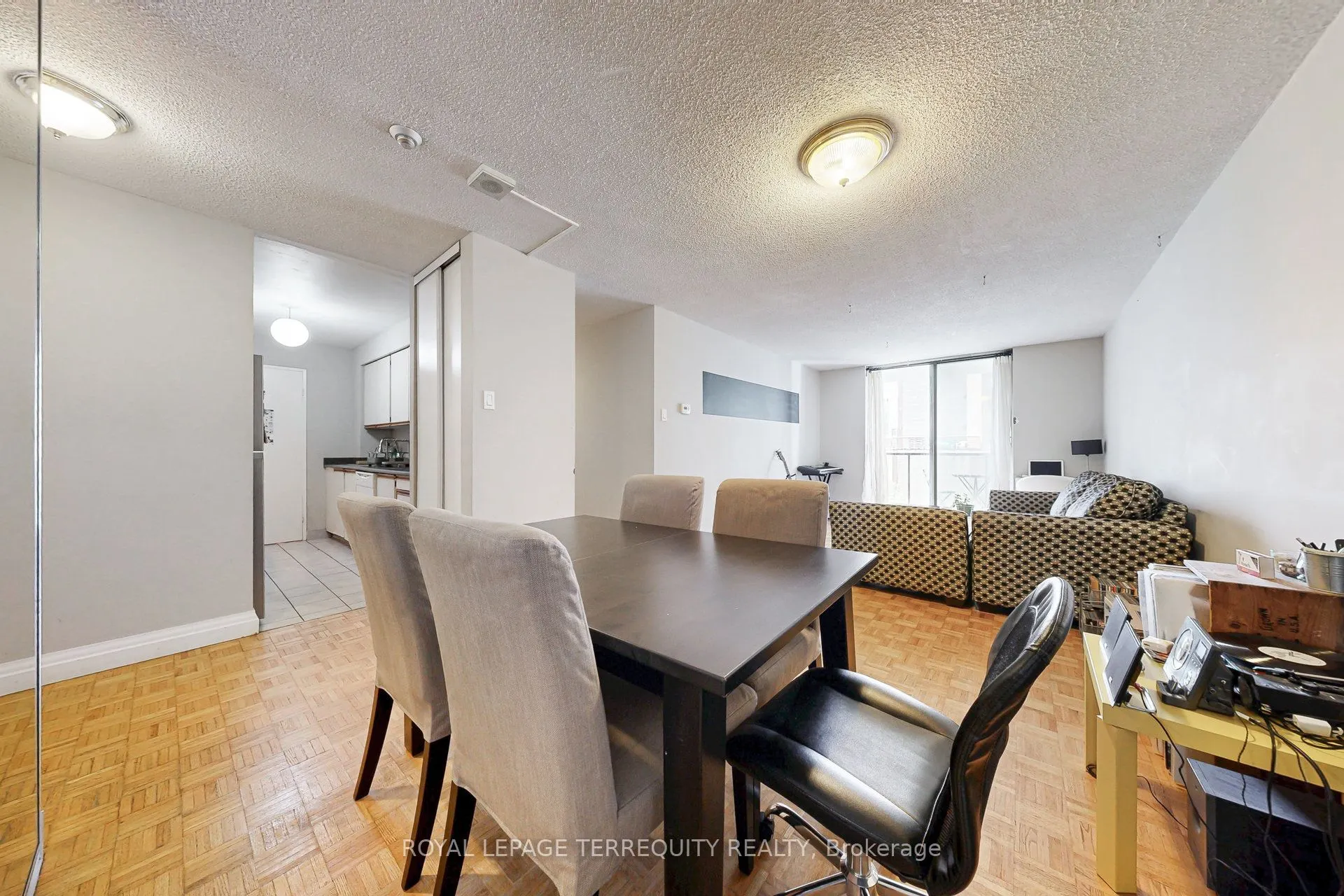 250 Jarvis Street, #506