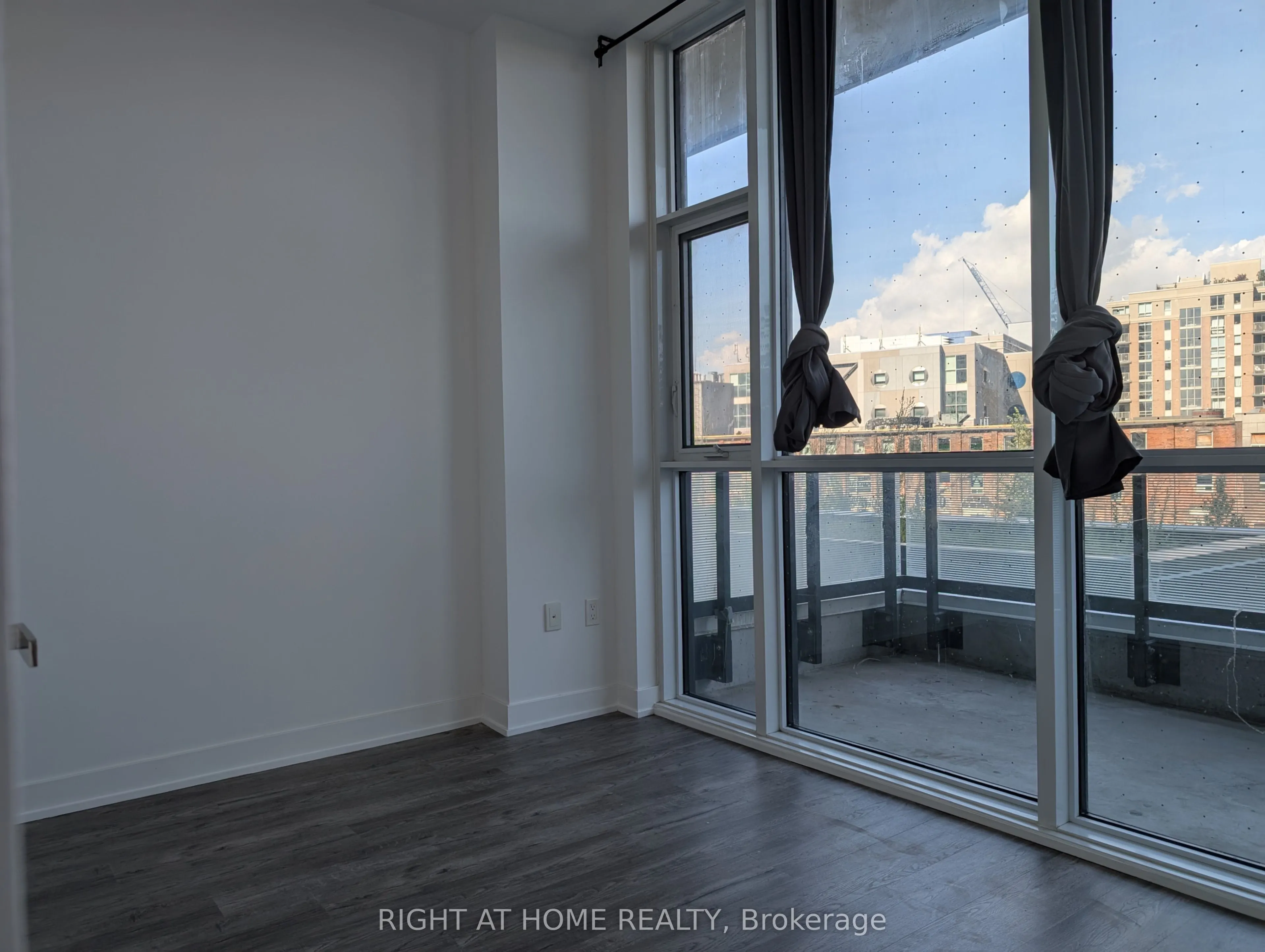 50 Ordnance Street, #308
