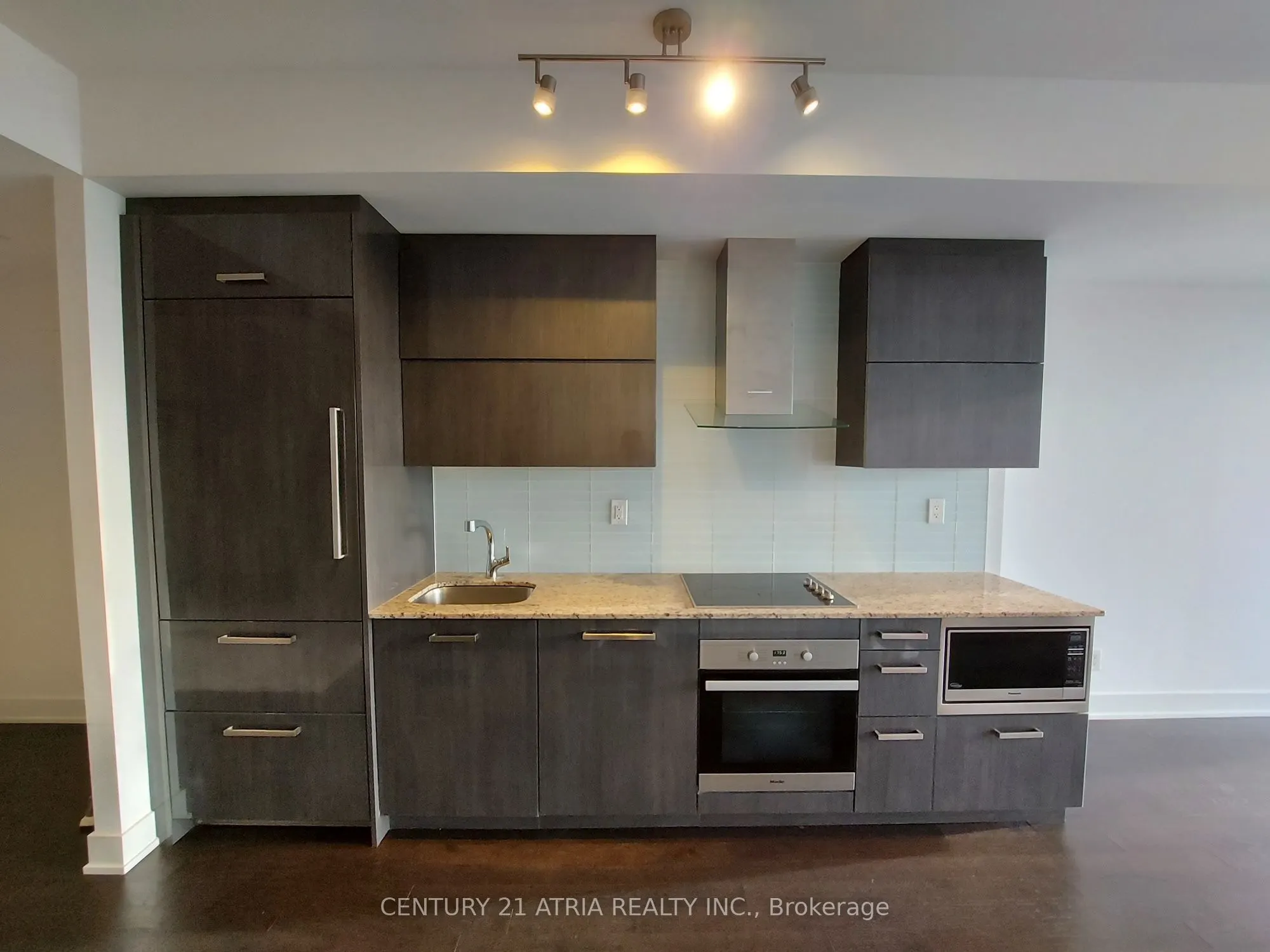 3018 Yonge Street, #816