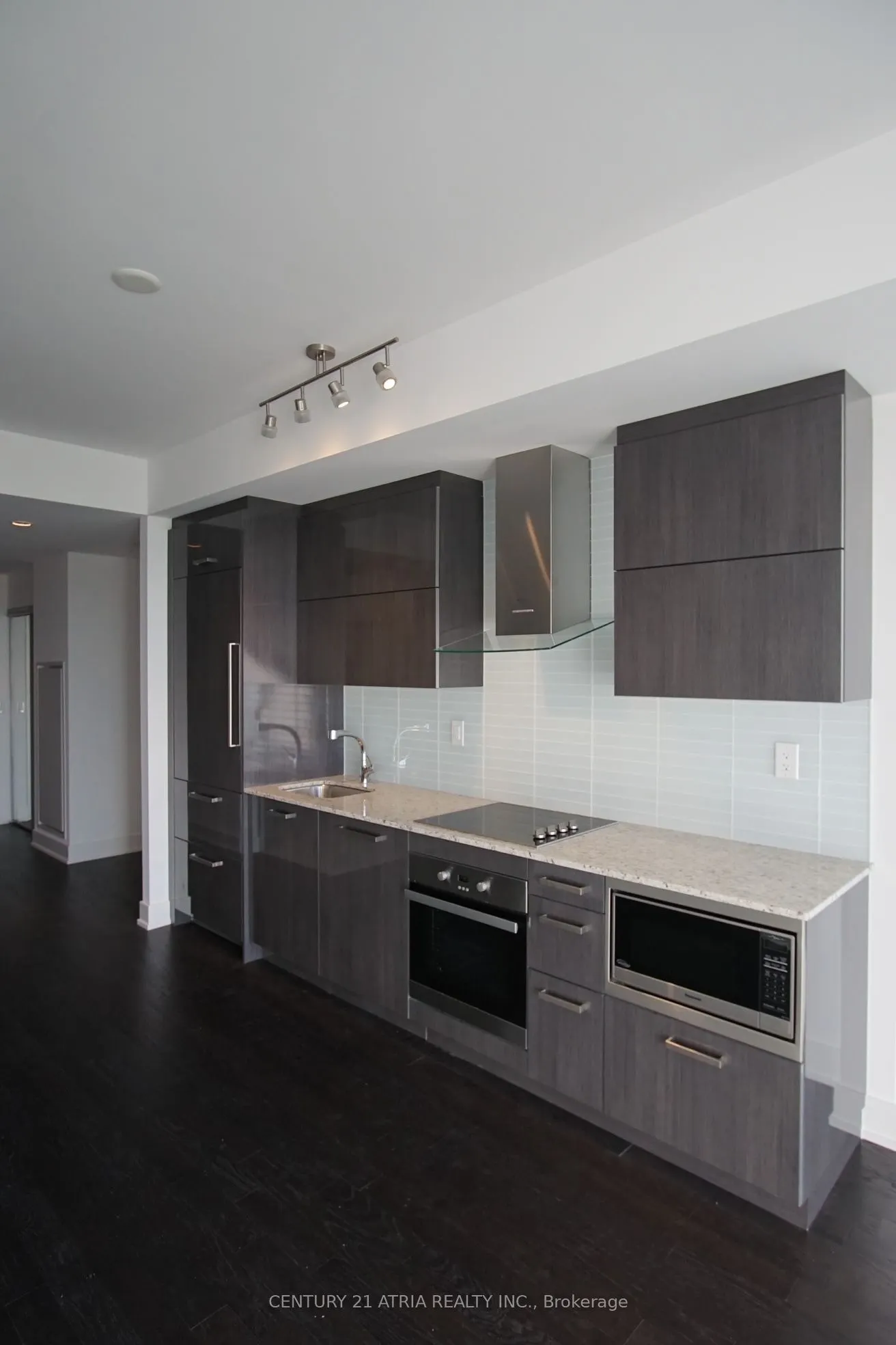 3018 Yonge Street, #816