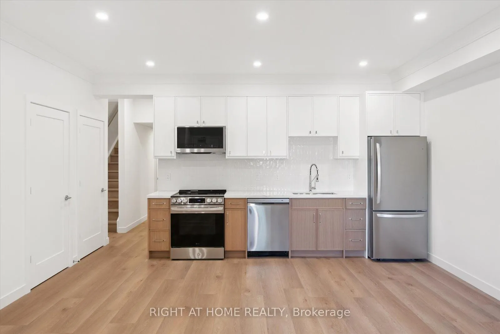 125 Kendal Ave Avenue, #2
