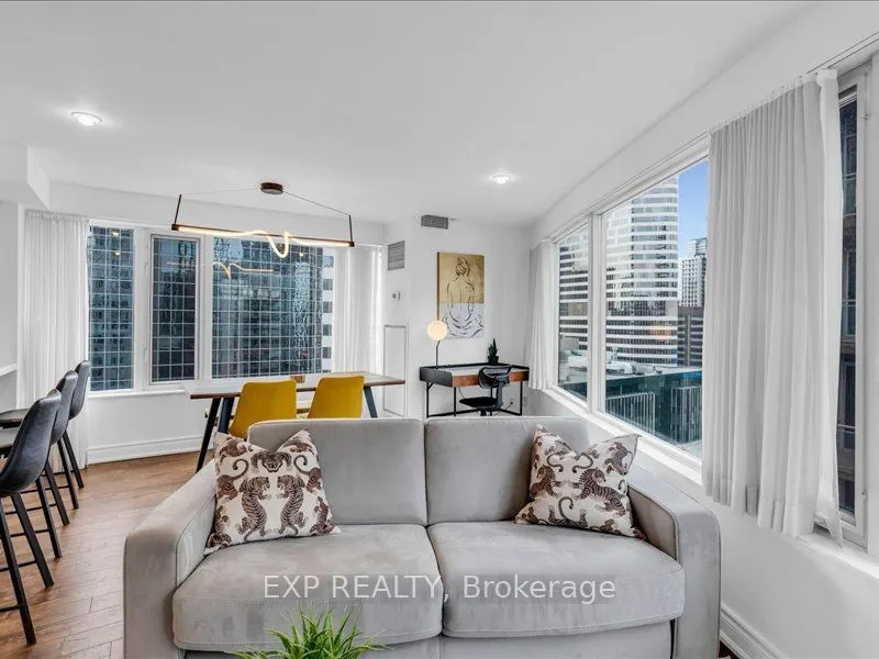 210 Victoria Street, #1816
