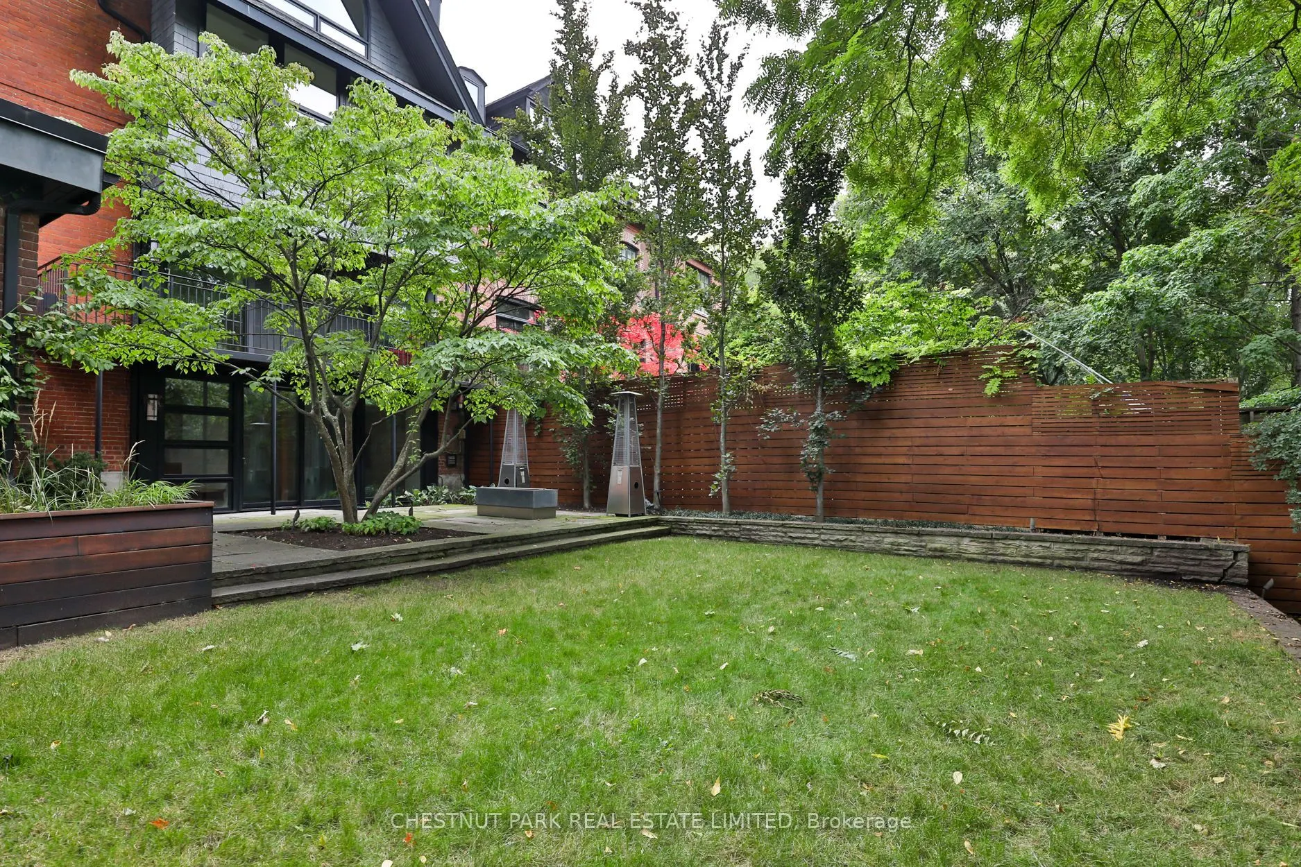 4 Meredith Crescent
