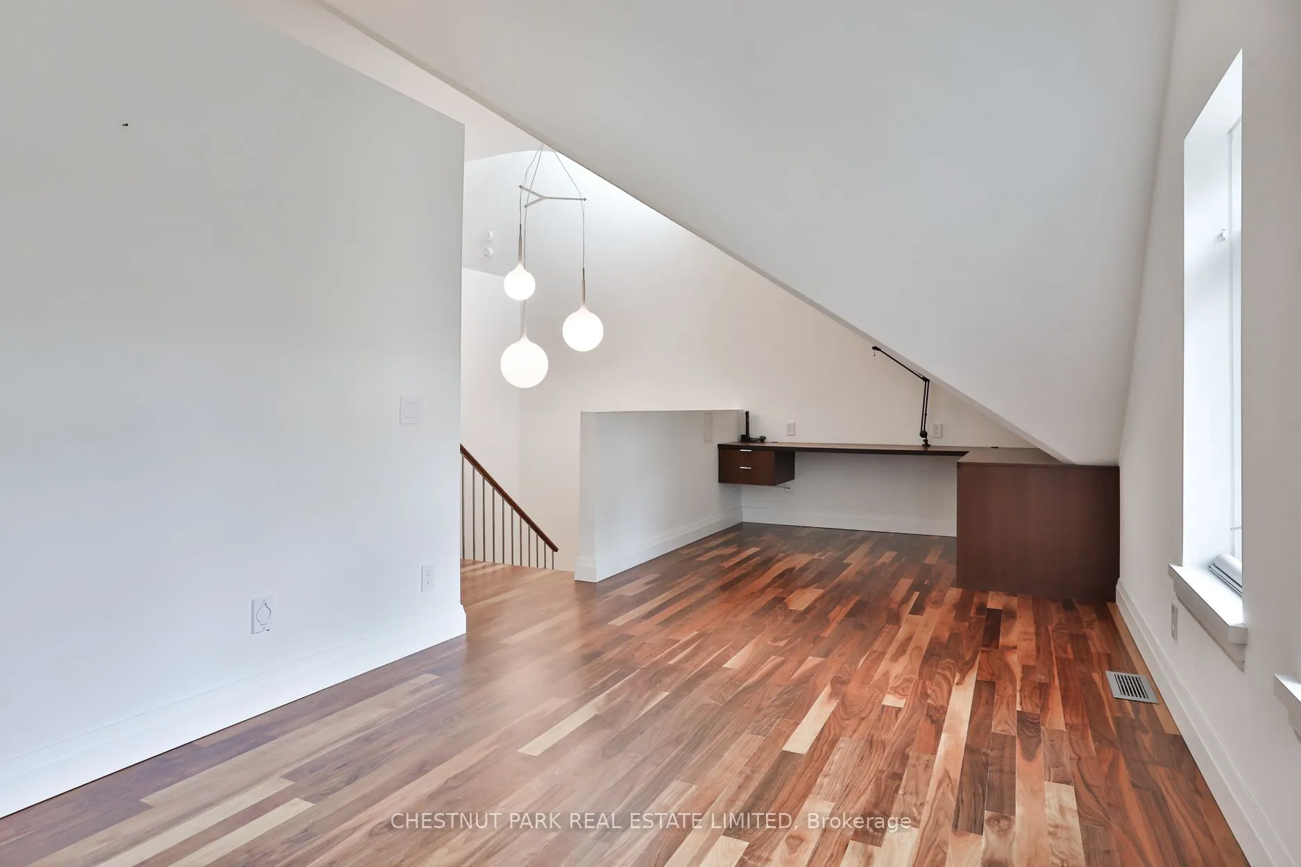 4 Meredith Crescent