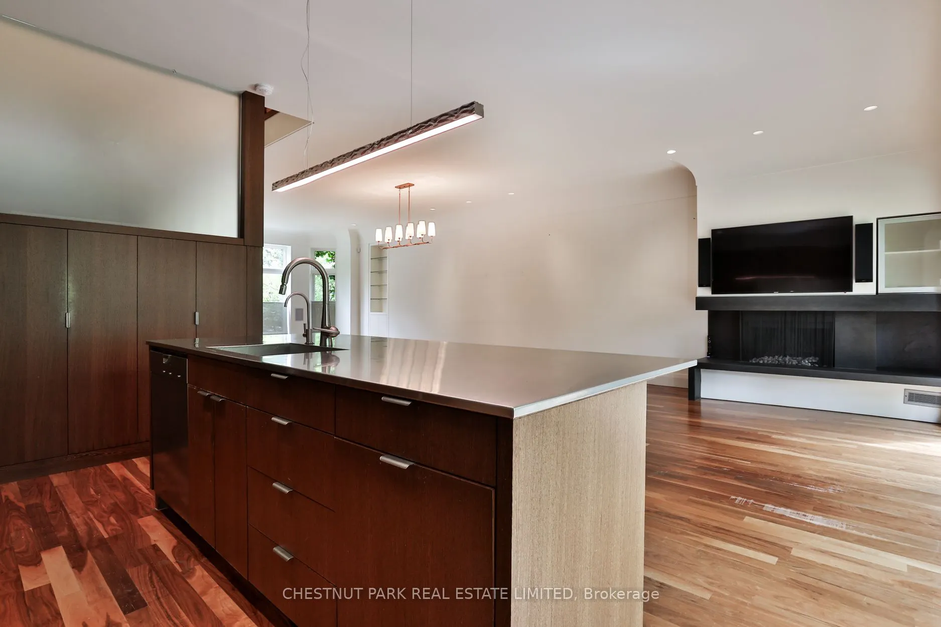4 Meredith Crescent