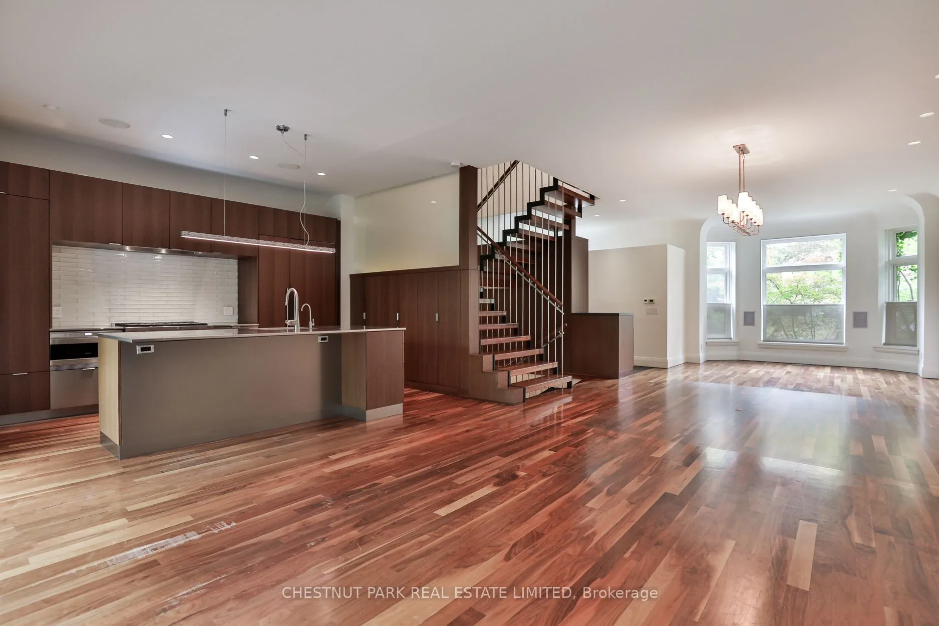 4 Meredith Crescent