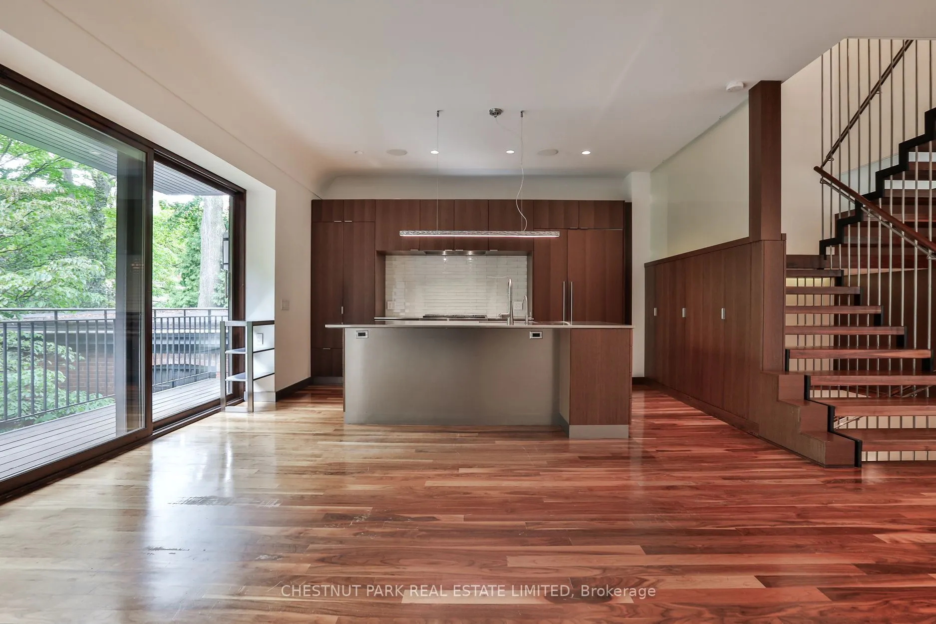 4 Meredith Crescent