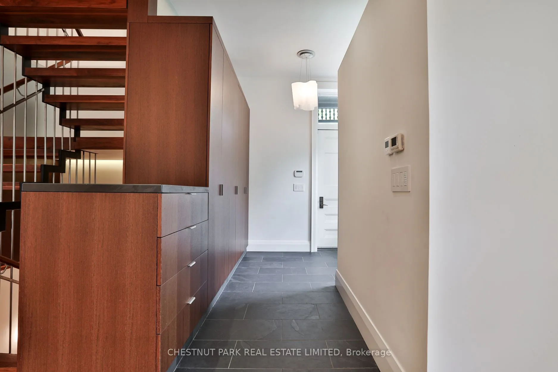 4 Meredith Crescent