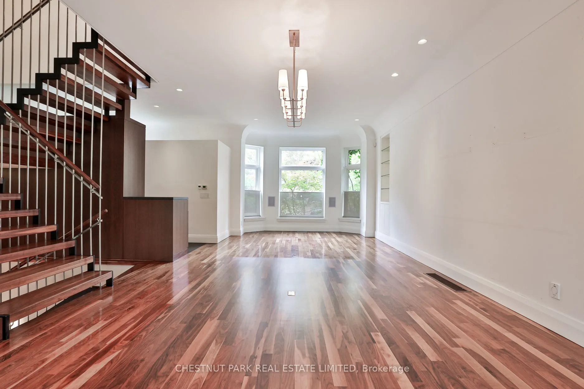 4 Meredith Crescent