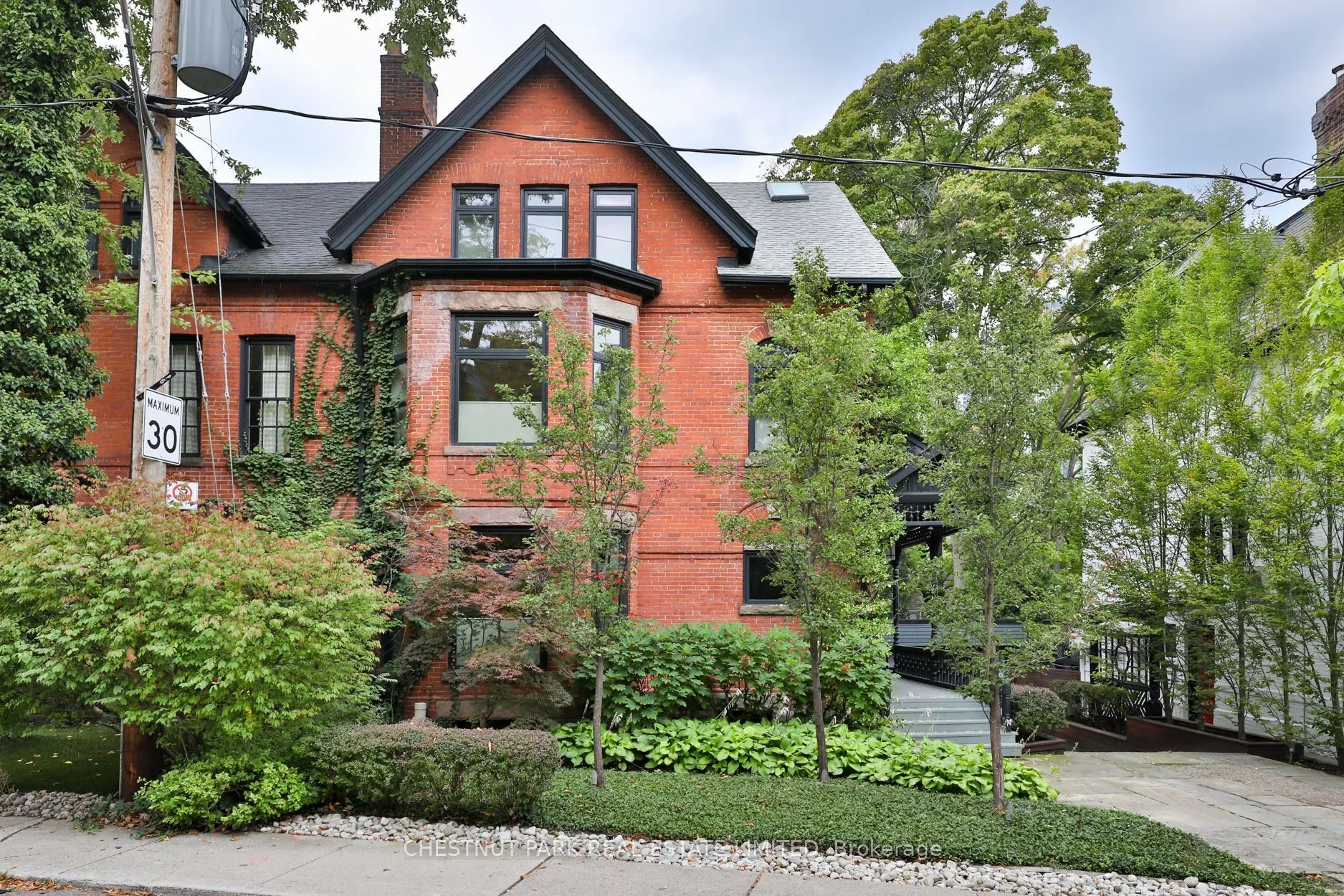 4 Meredith Crescent