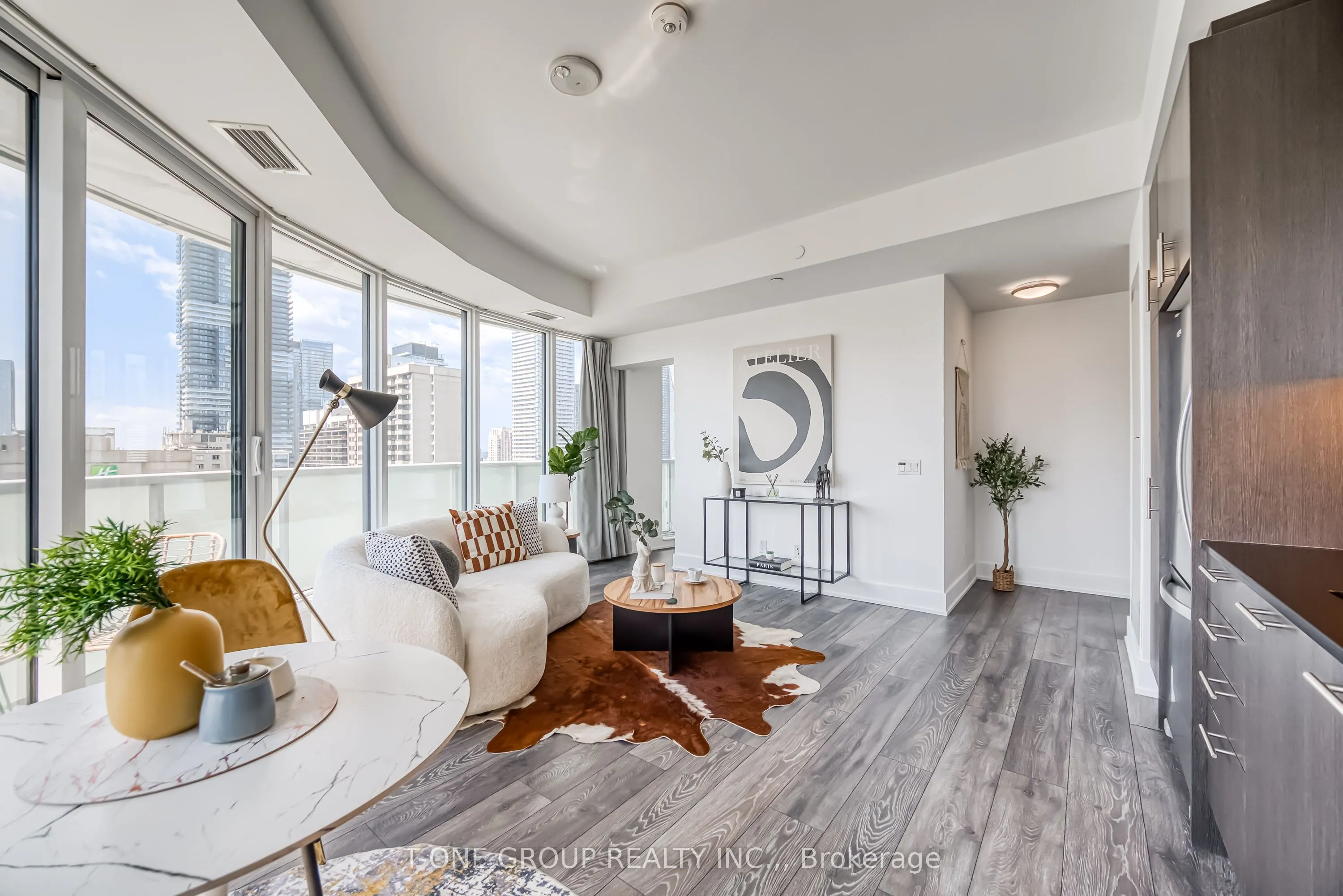 403 Church Street, #2102