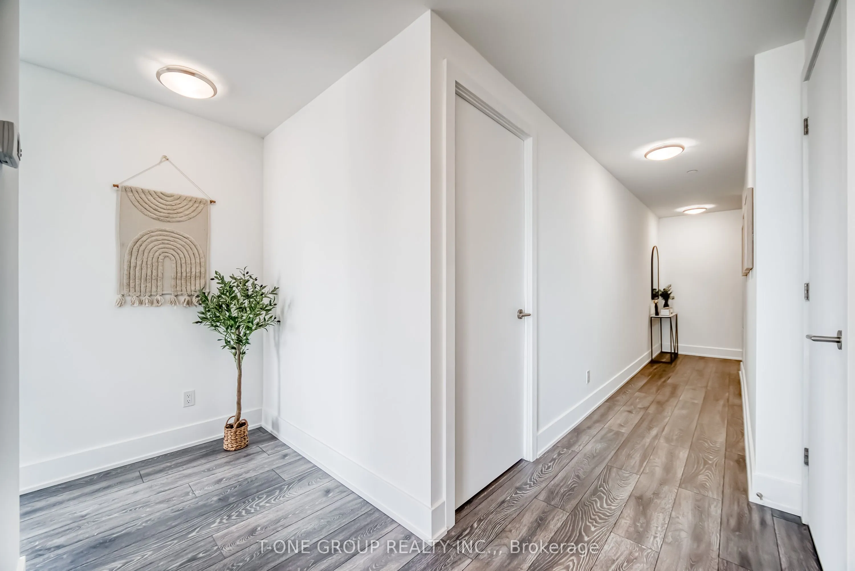 403 Church Street, #2102