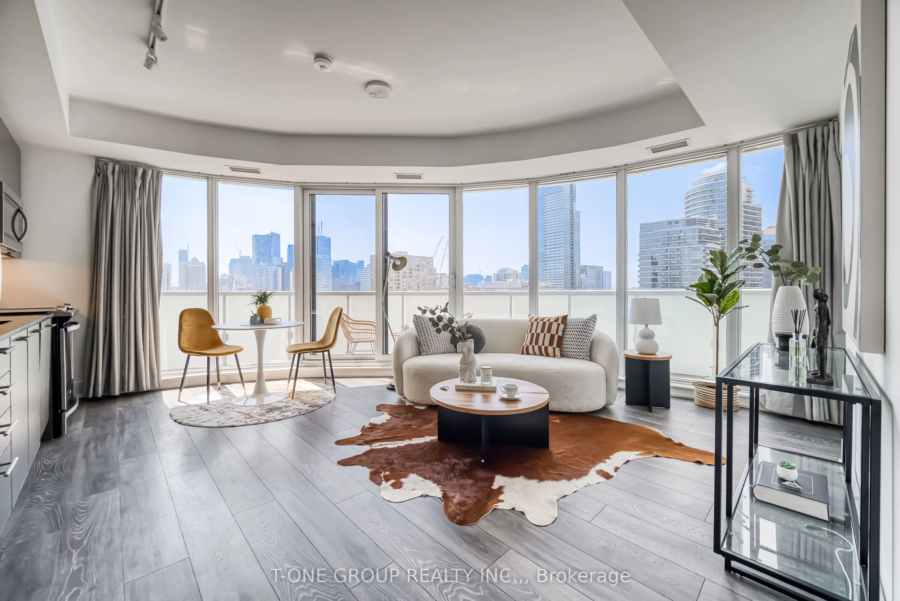 403 Church Street, #2102
