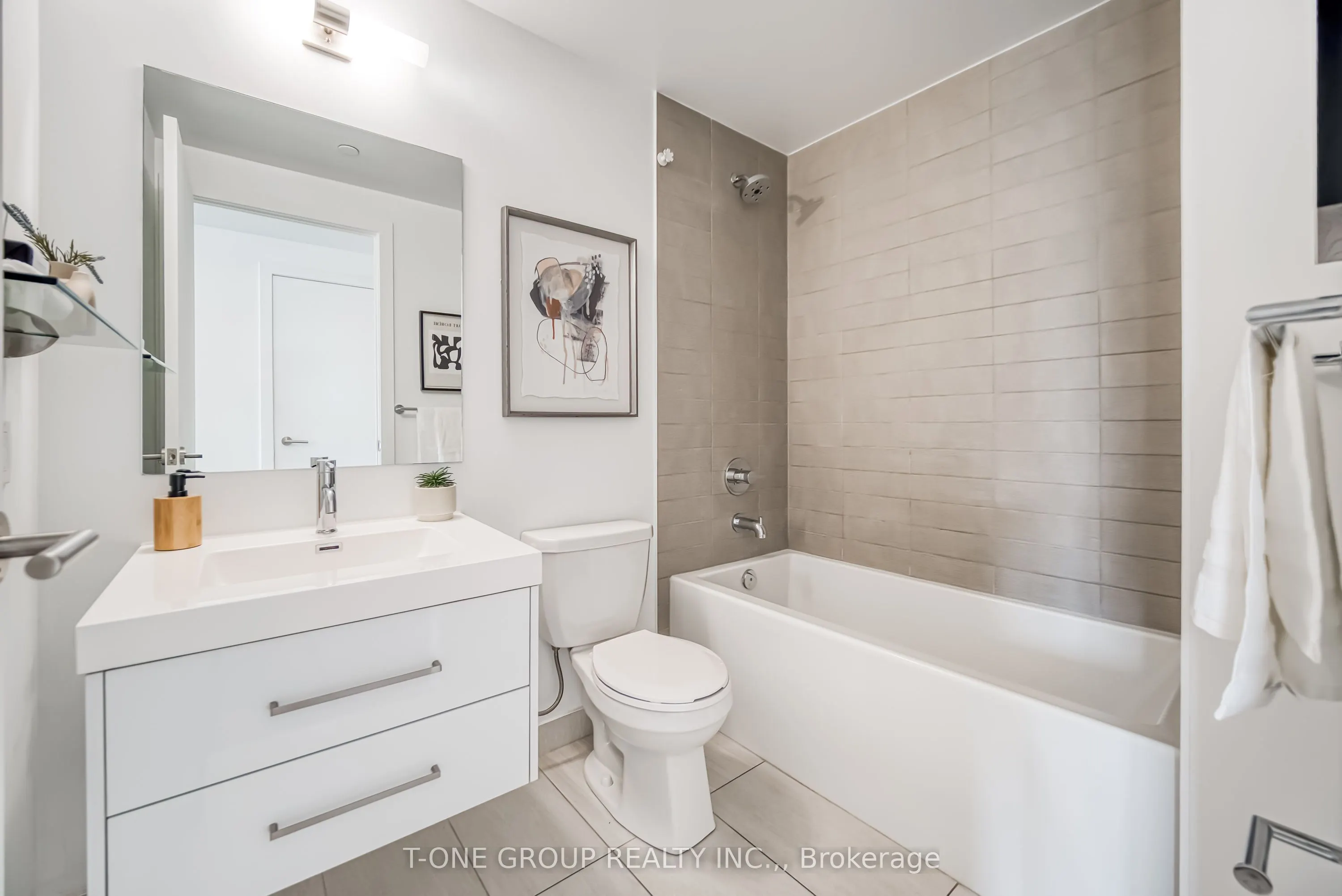 403 Church Street, #2102