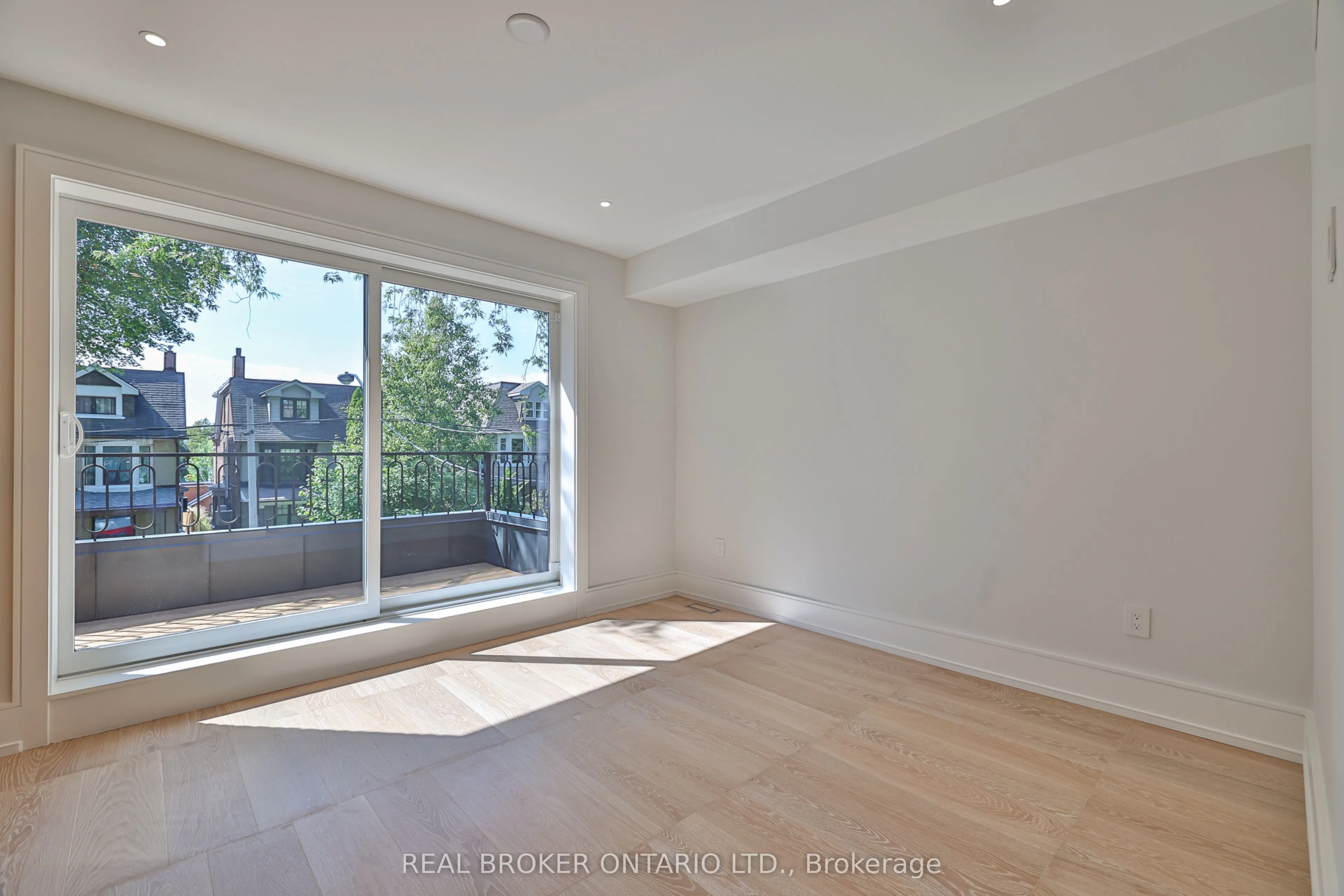 273 Grace Street