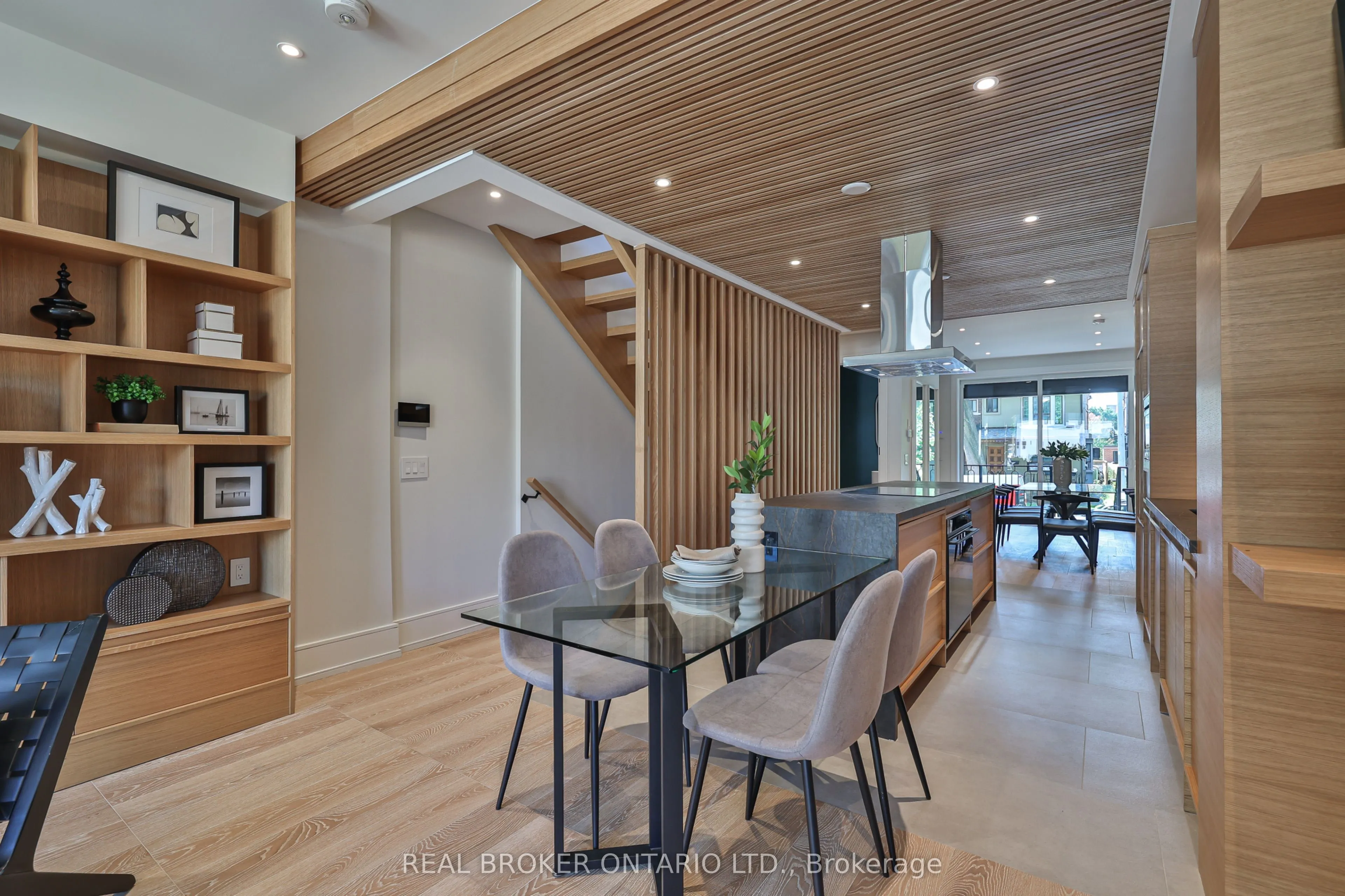 273 Grace Street